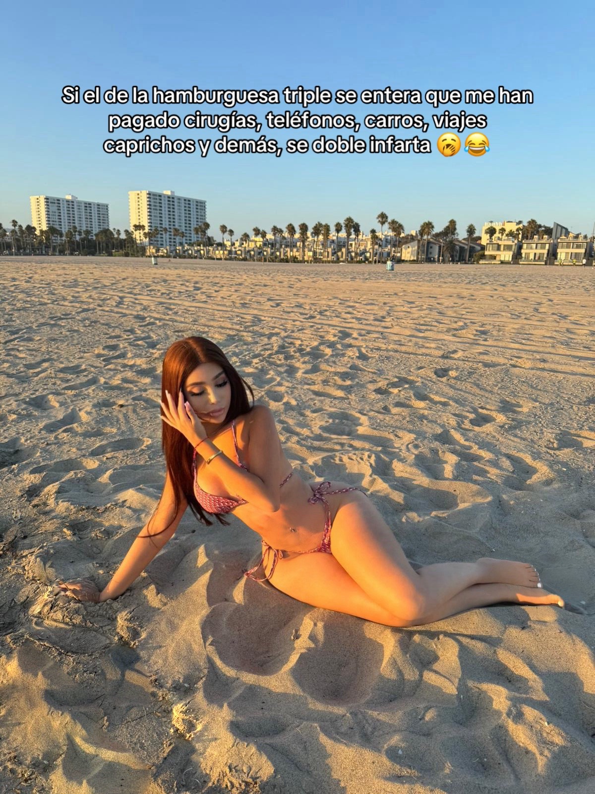 @Valeria Razavi 🍑💋