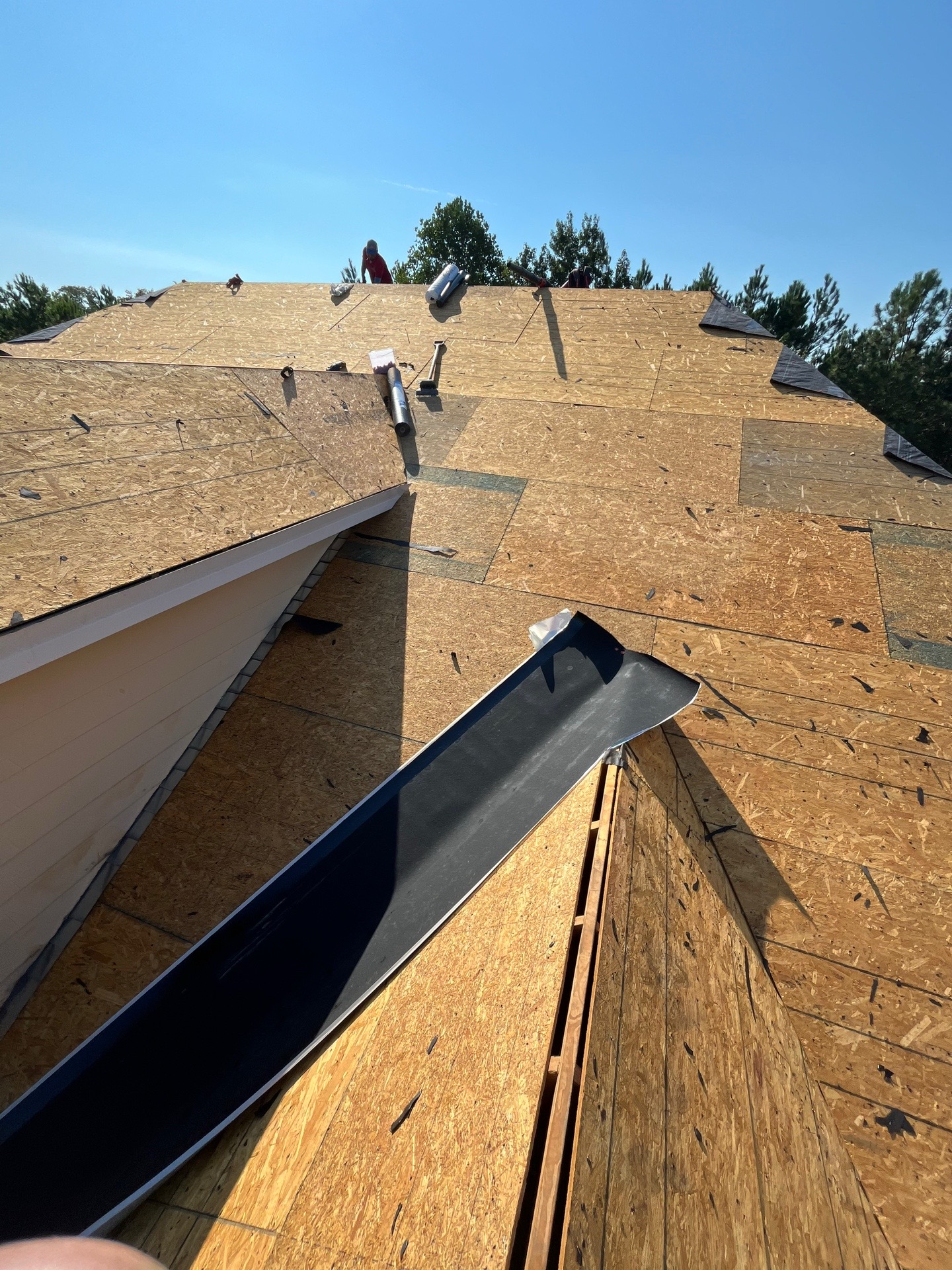 @R&M Roofing construction LLC