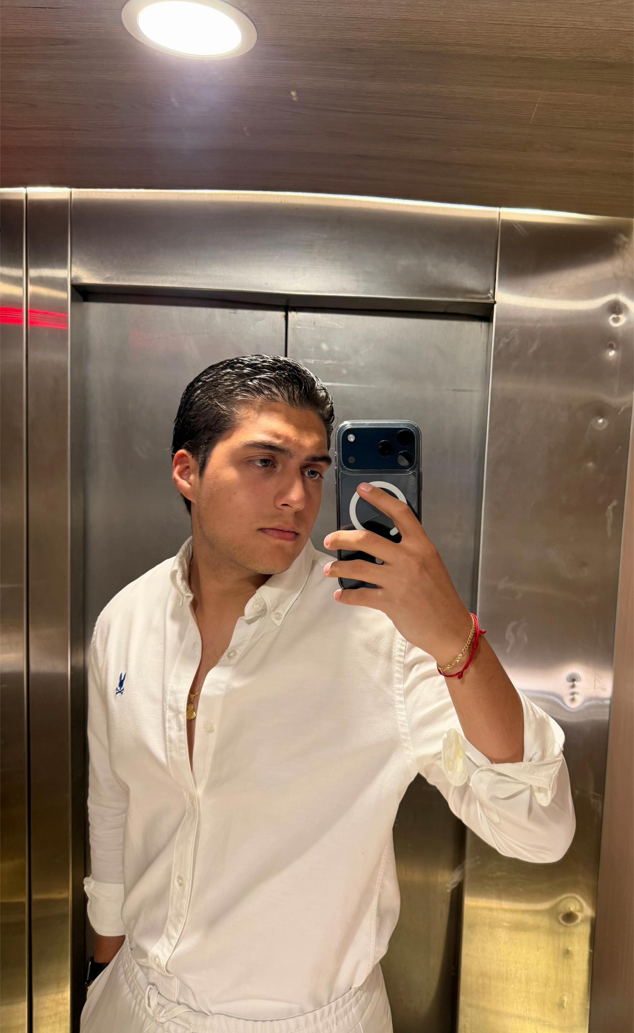 @Vicente Davila