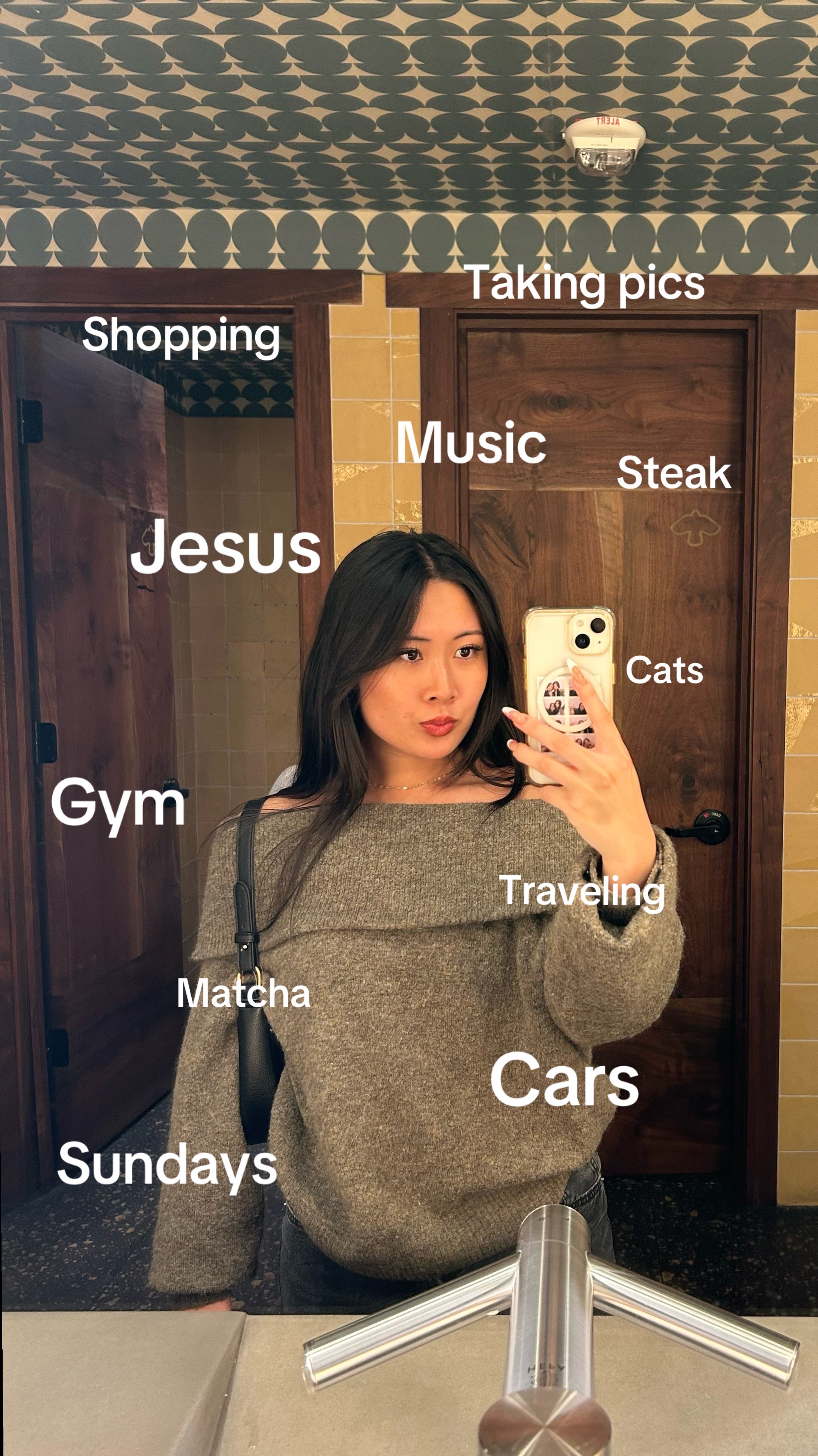 @zoeee