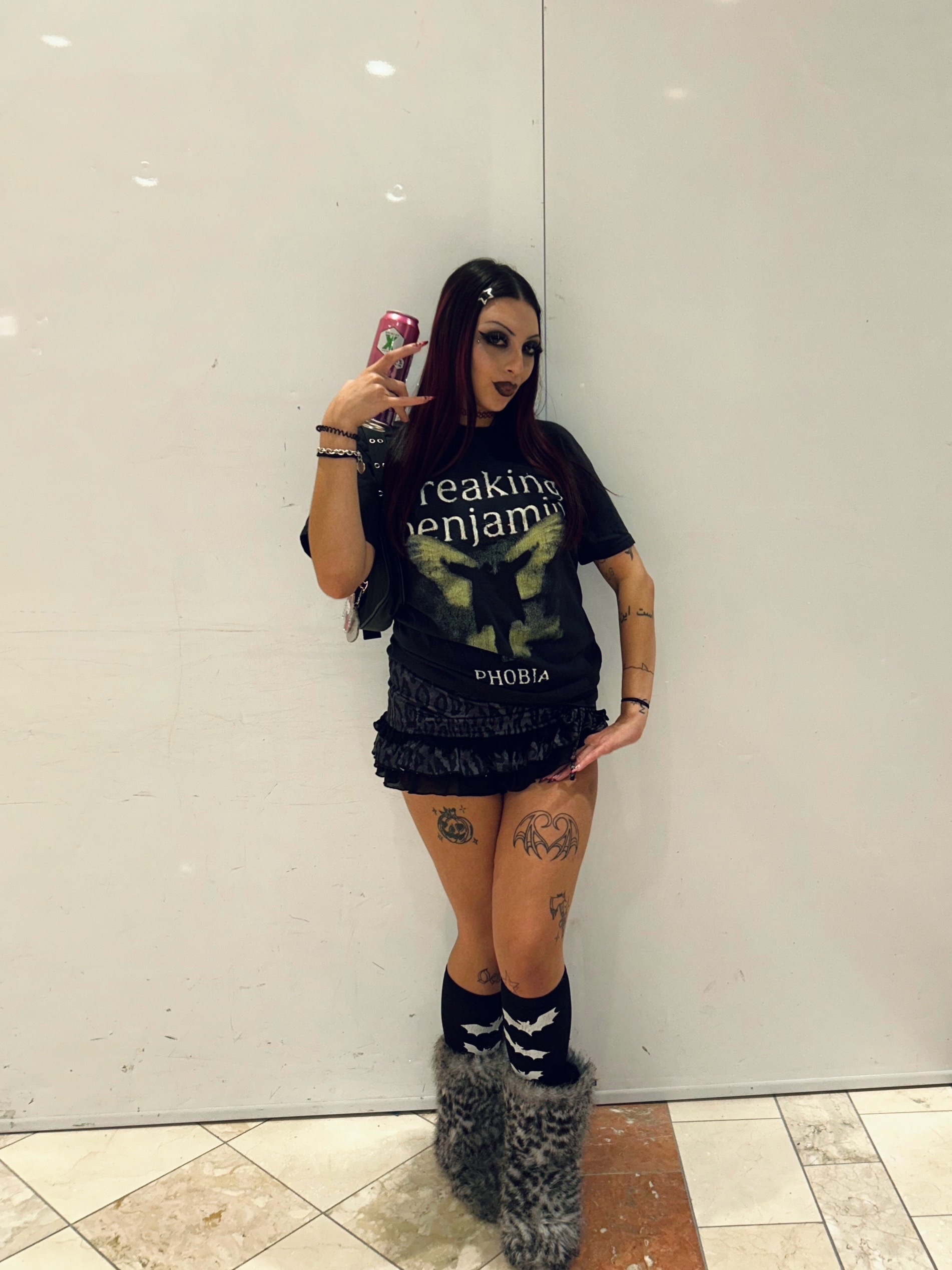 @👻