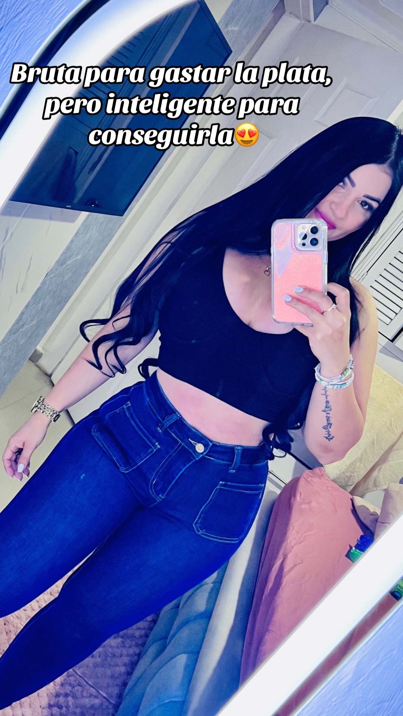 @Gina González