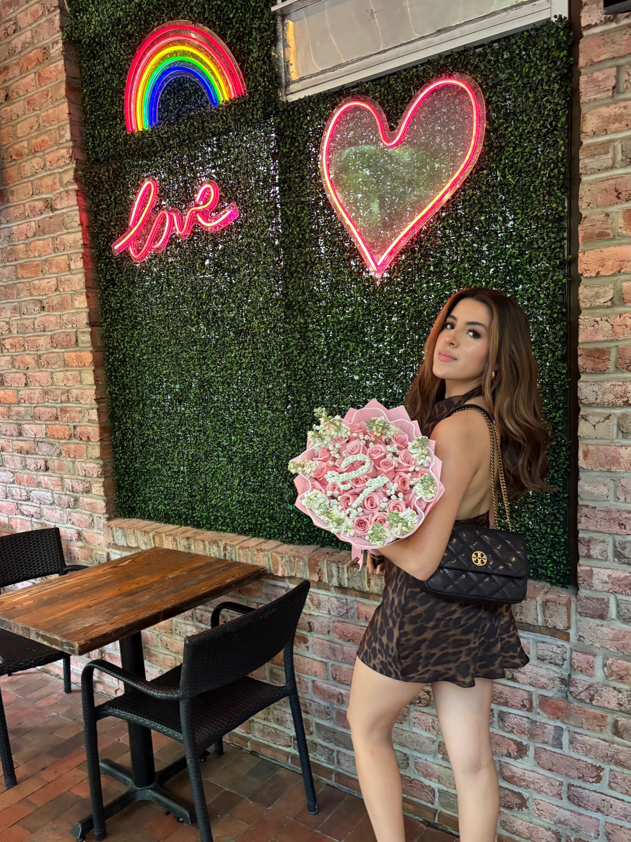 @Vale✨