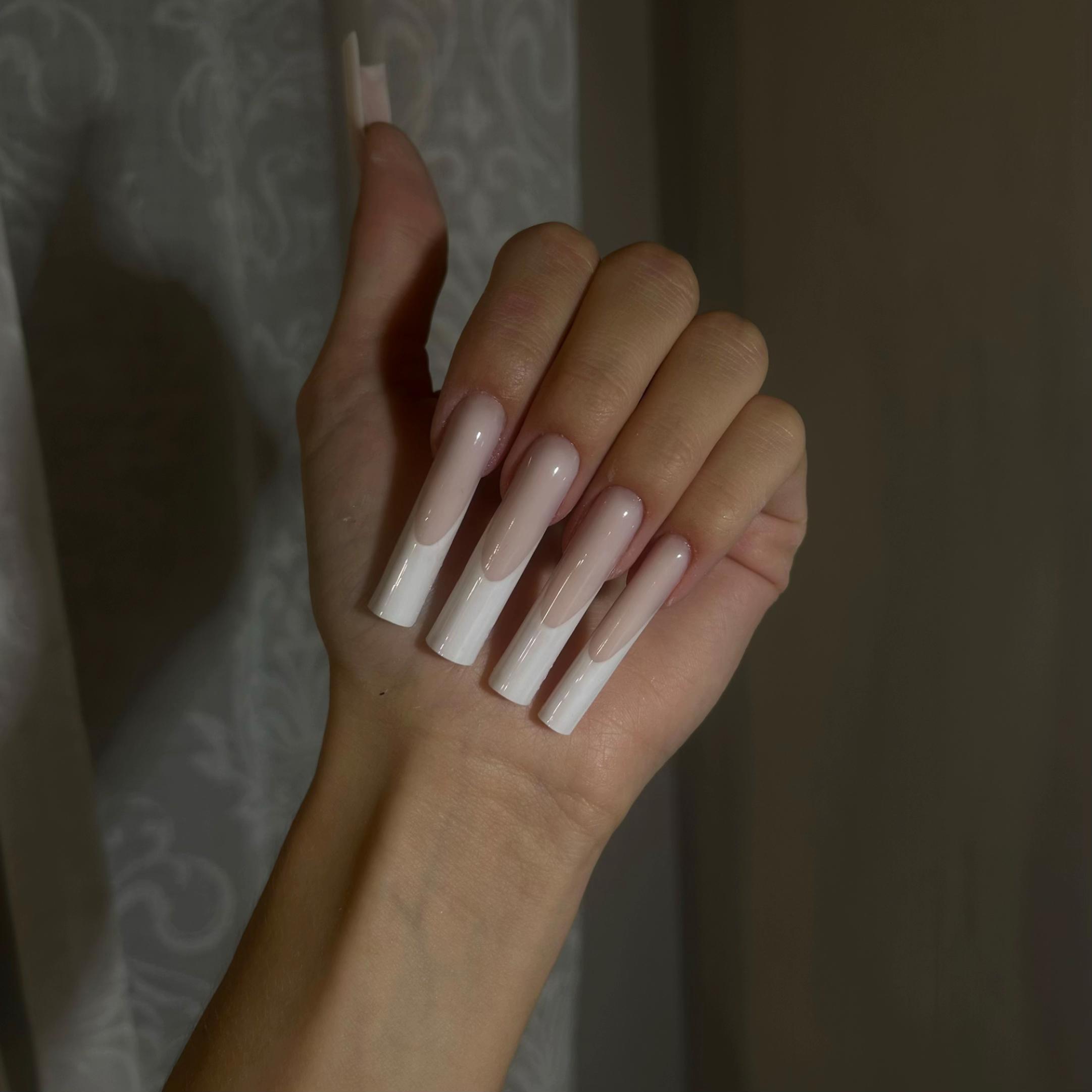 @arishkashkii