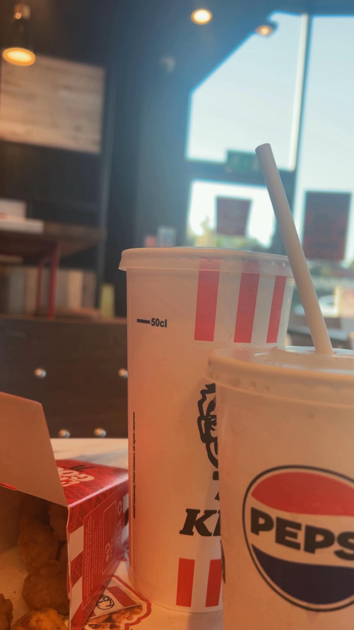 @𝐫𝐨𝐬𝐚𝐬𝐩𝐚𝐦