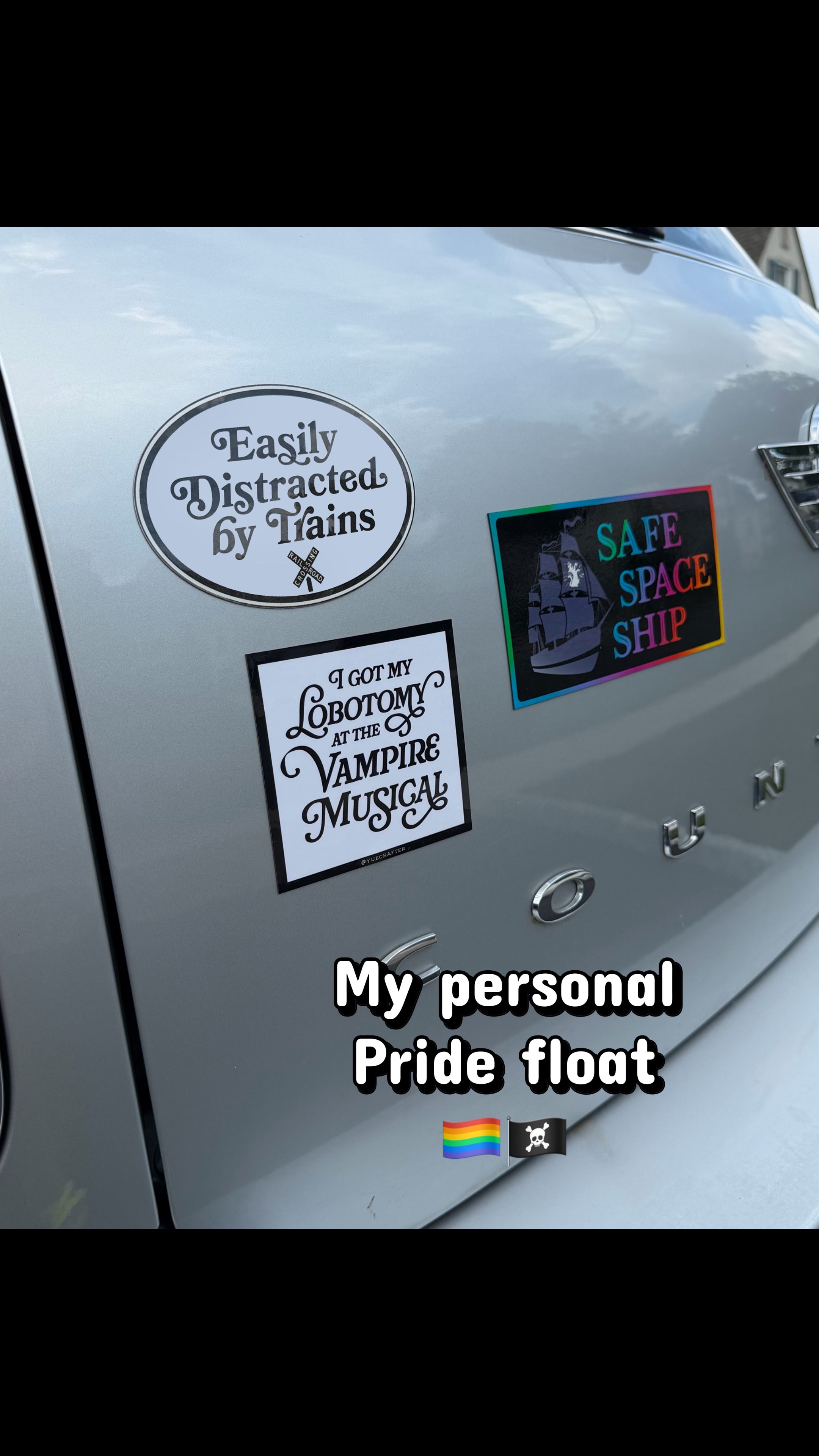 @YueCrafter ✨🏴☠️🌈🦄
