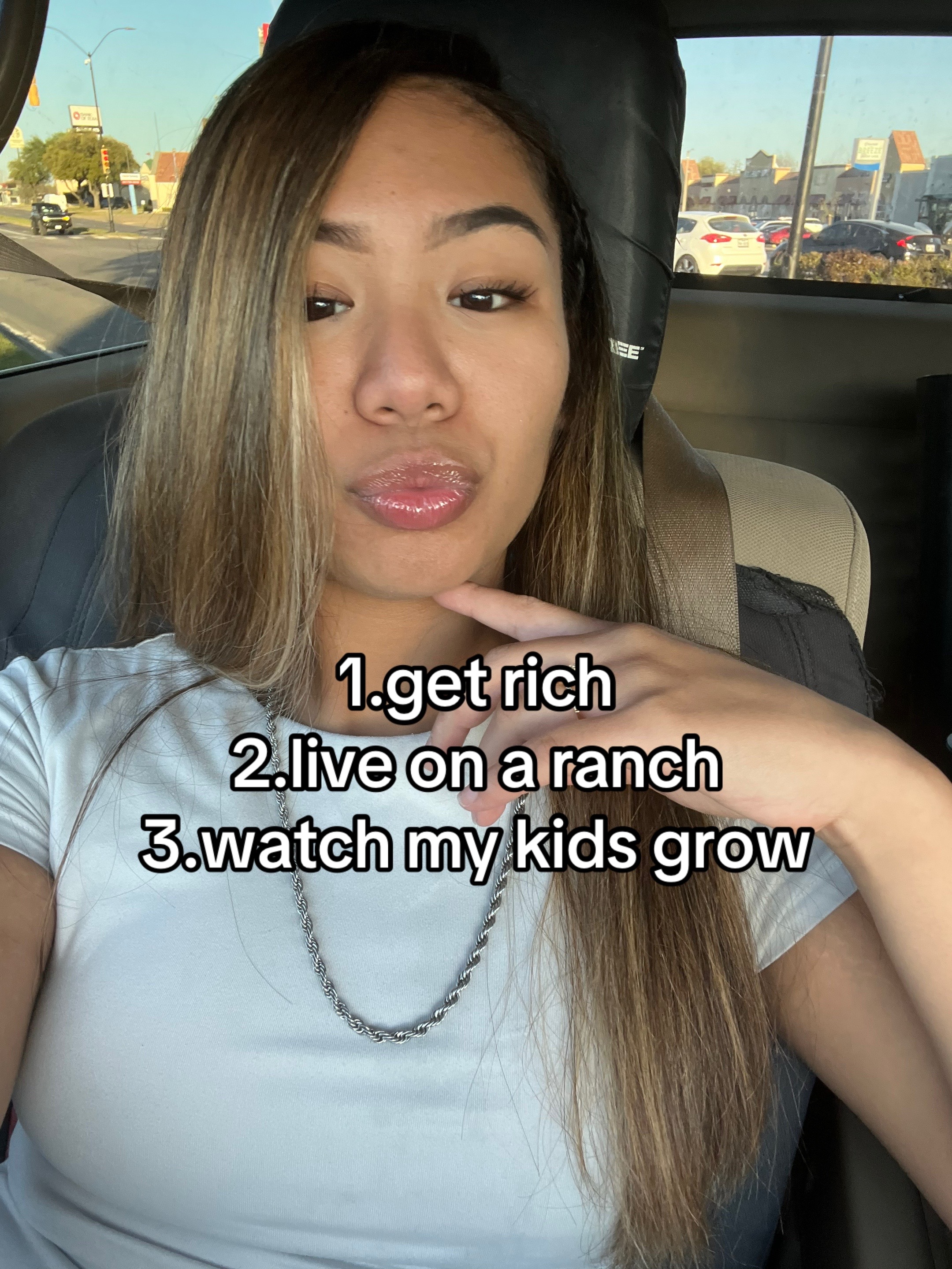 @charlaine_.pangelinan