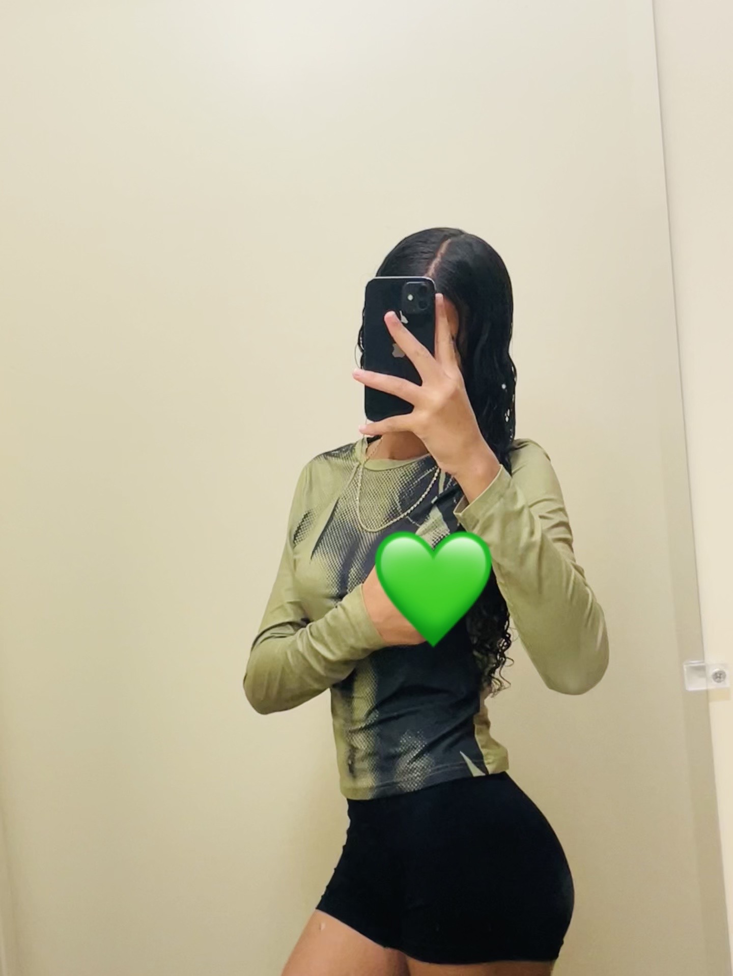 @🧚🏻&zwj;♂️:Andrea:🧚🏻&zwj;♂️
