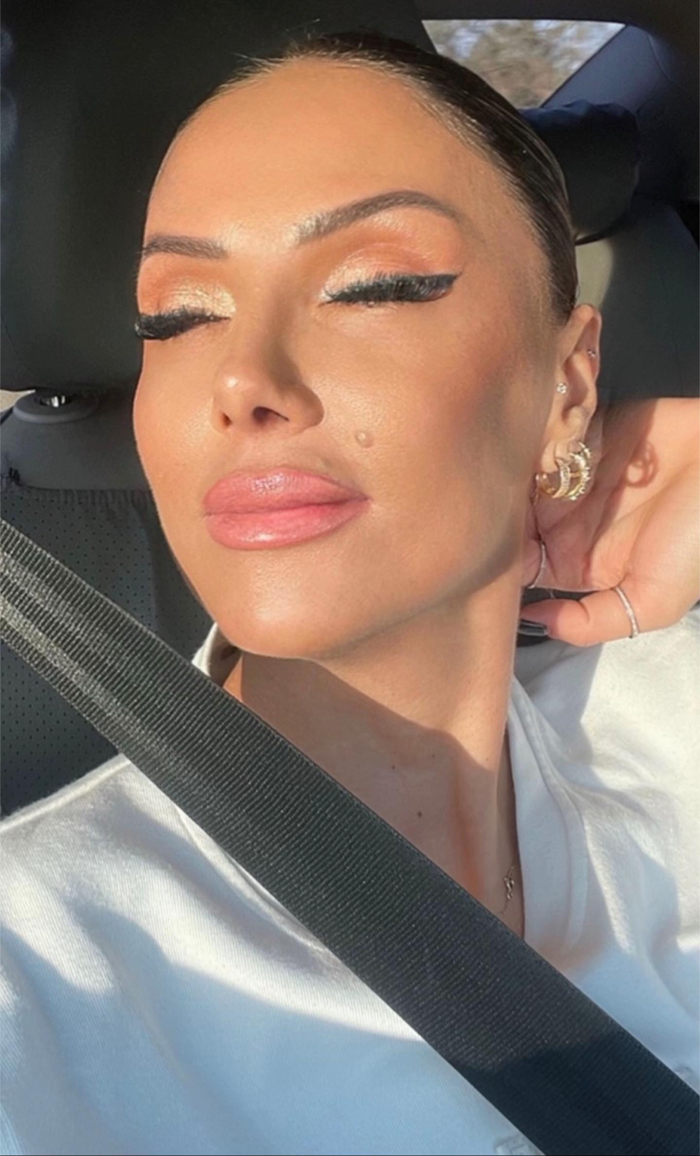 @Esen&ccedil;elikofficial