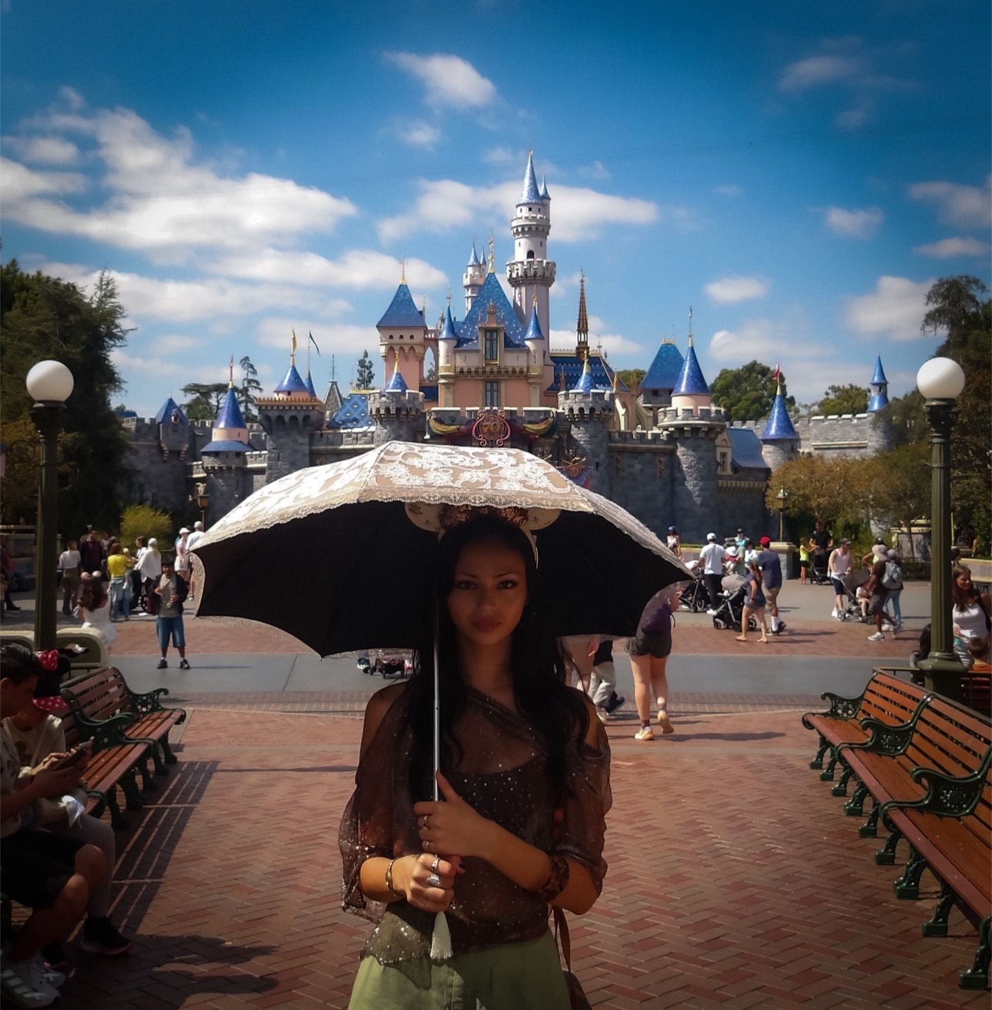@𝑀𝒾𝒶𝓁𝒶𝓃𝒾 𝐿𝓊𝒸𝒾𝒶𝓃𝒶