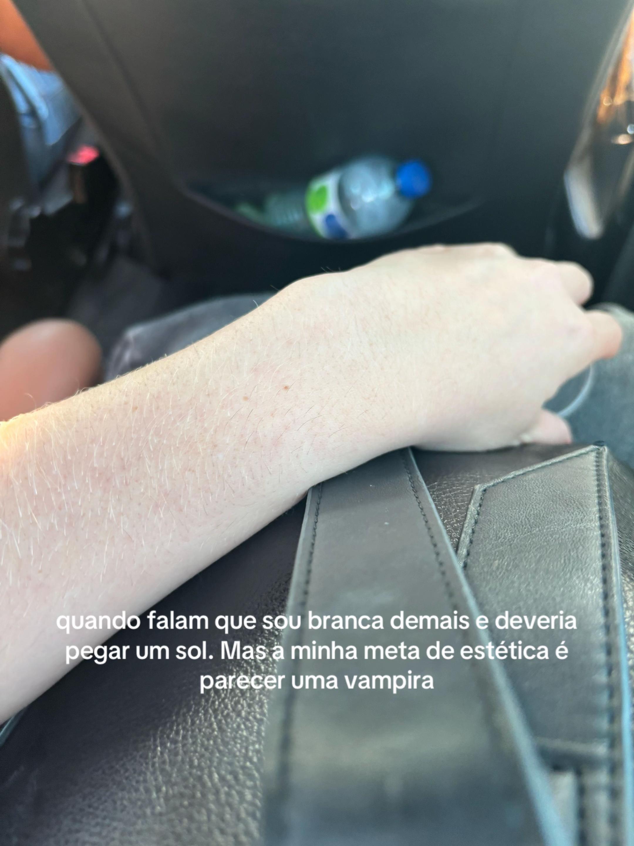 @Lívia Sales