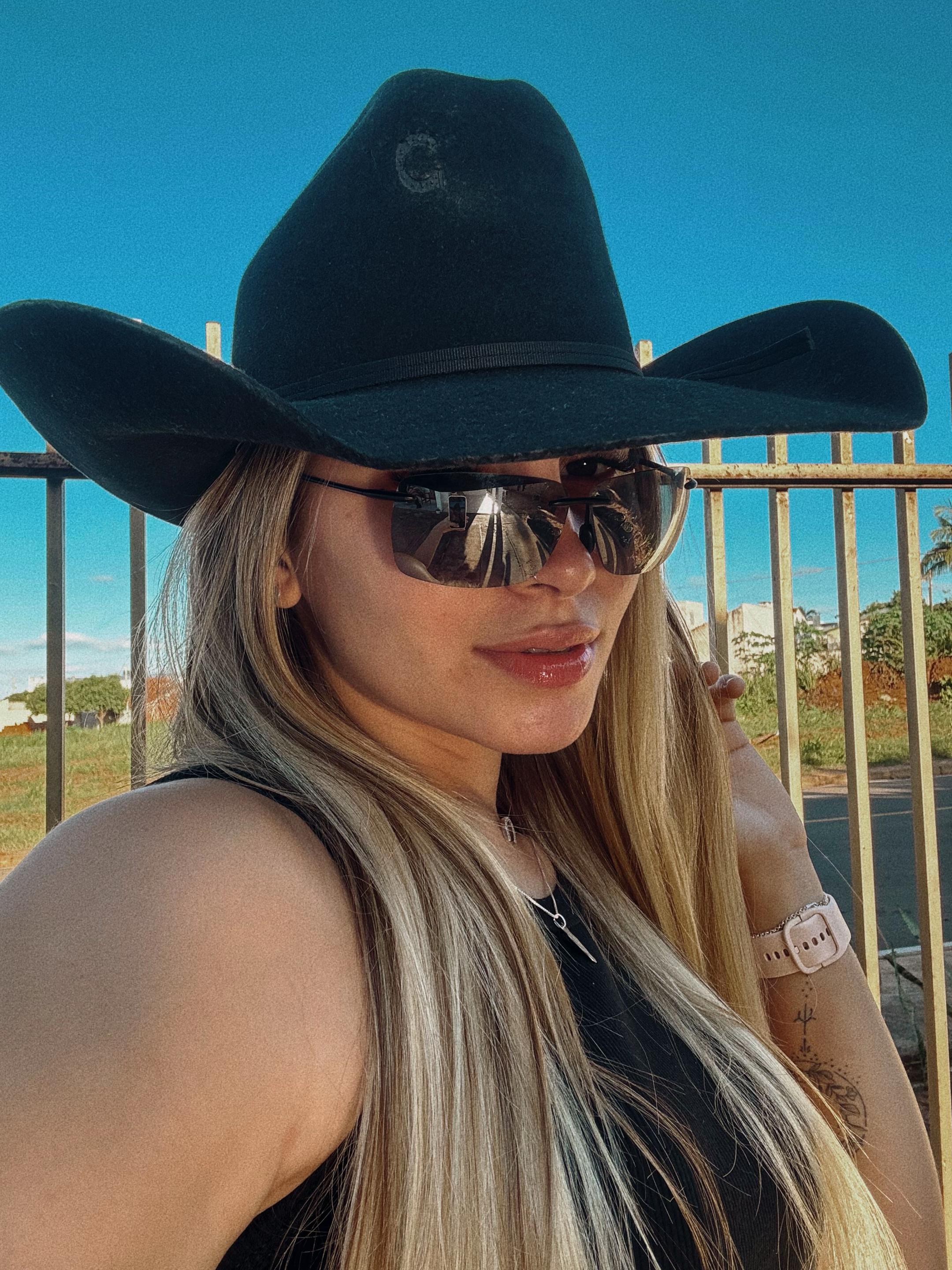 @AnaBazagliaa