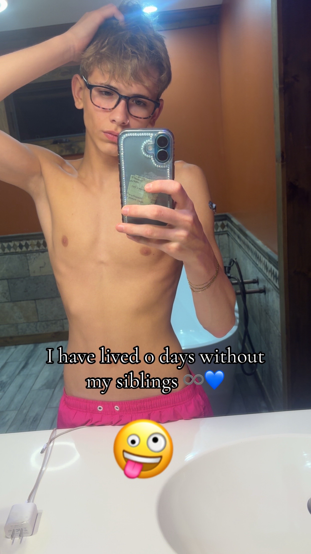 @🤪𝓔𝓪𝓼𝓽𝓸𝓷🤗