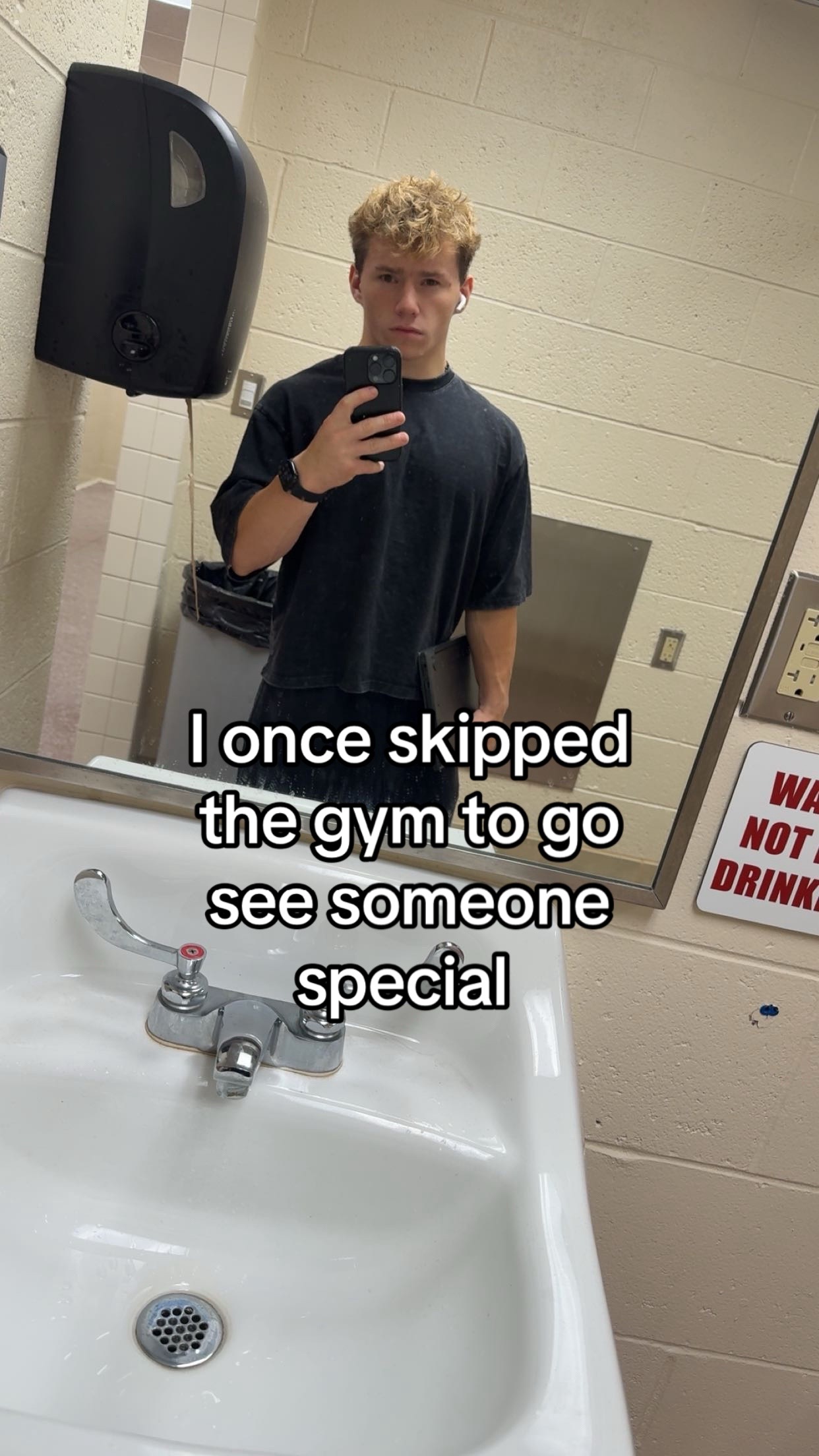@Smallguygavin 🧬