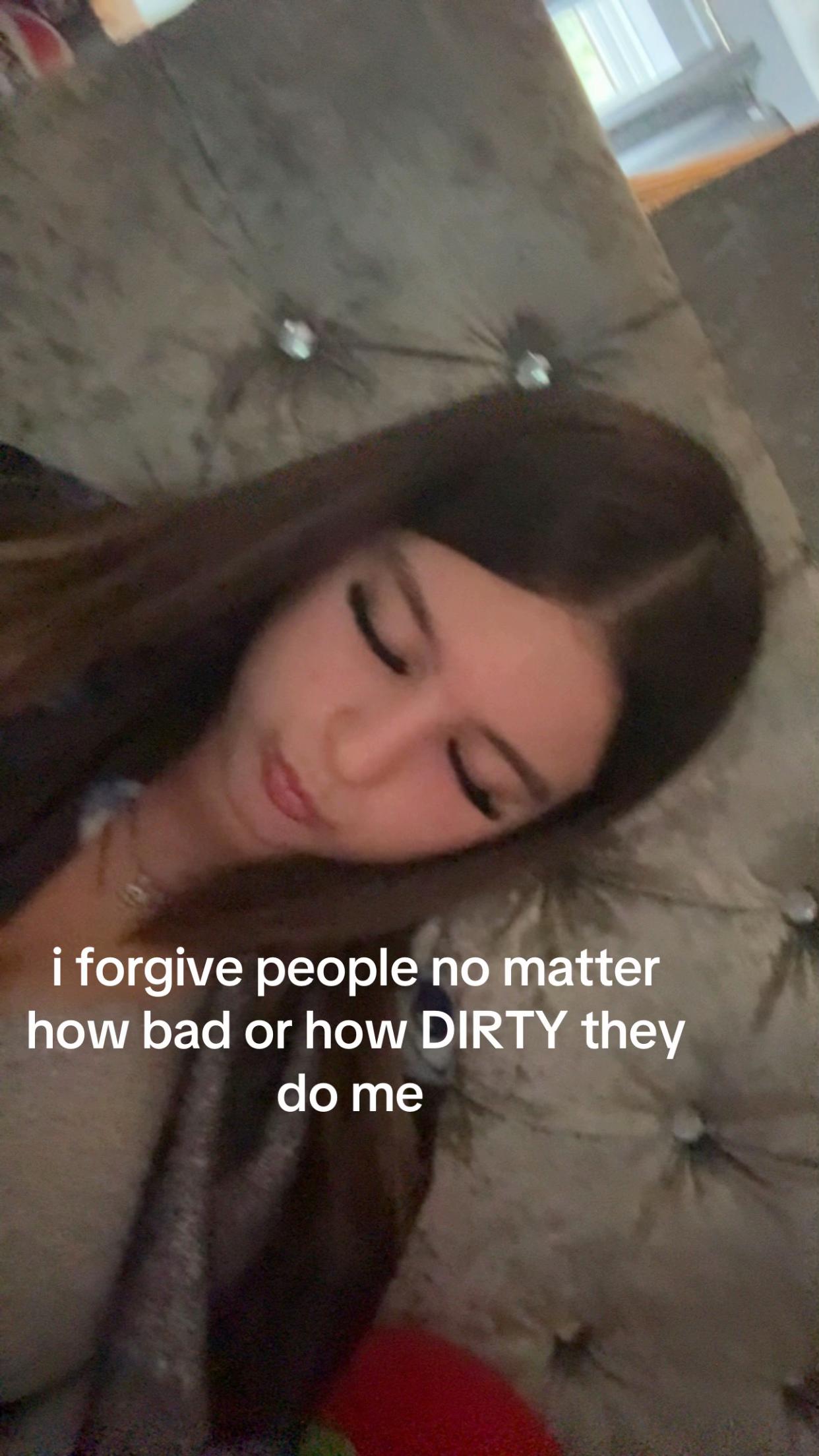 @๐๐๐
๐ฝ๐พ๐๐