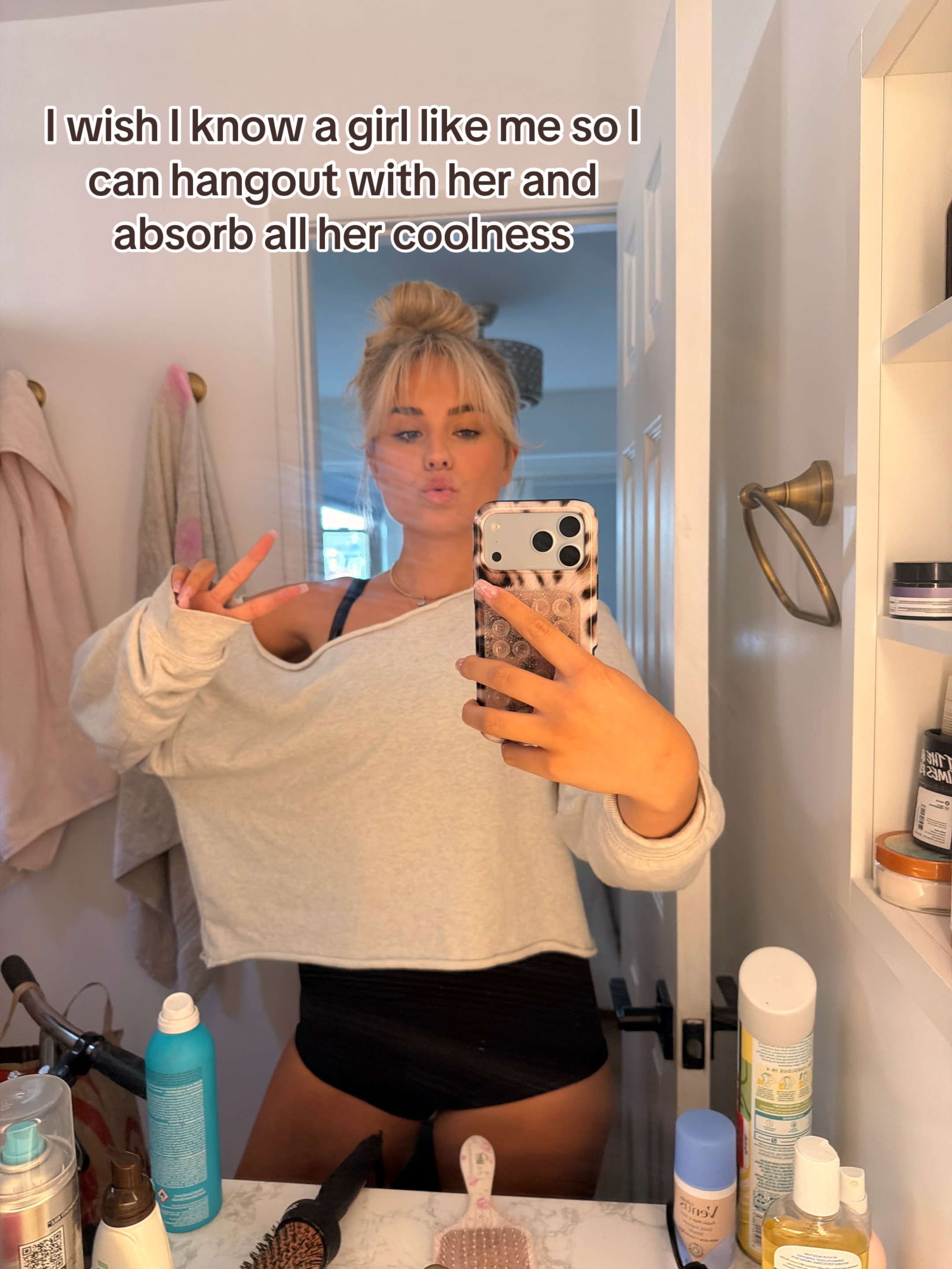 @TheElliemfLopez