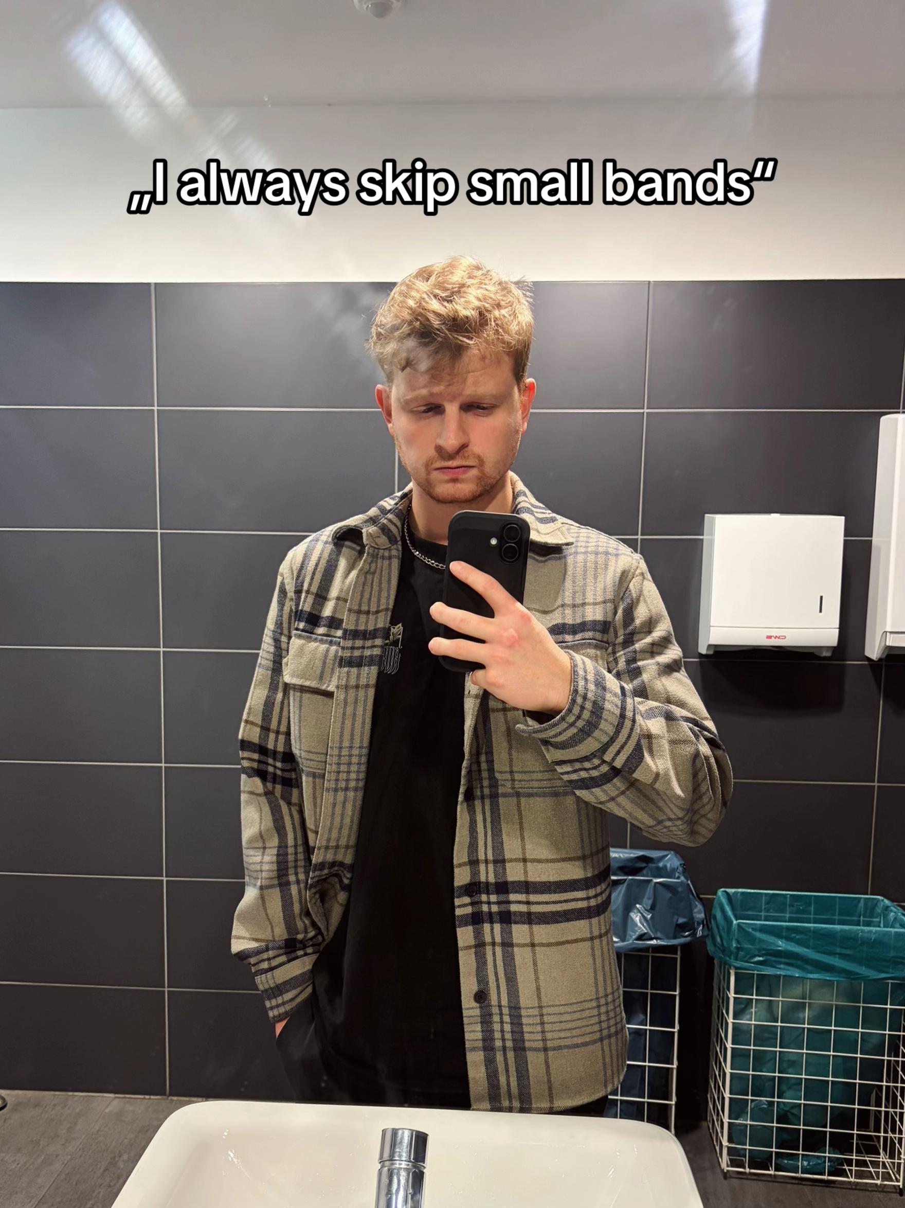 @𝐇𝐎𝐒𝐓𝐀𝐆𝐄 🥀