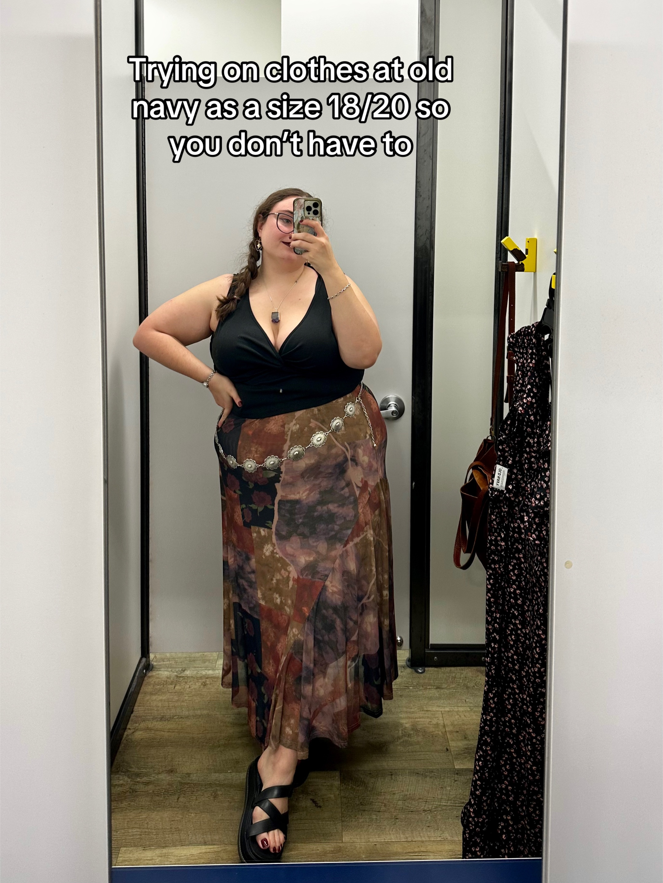 @ash | plus size & cozy vibes ✨