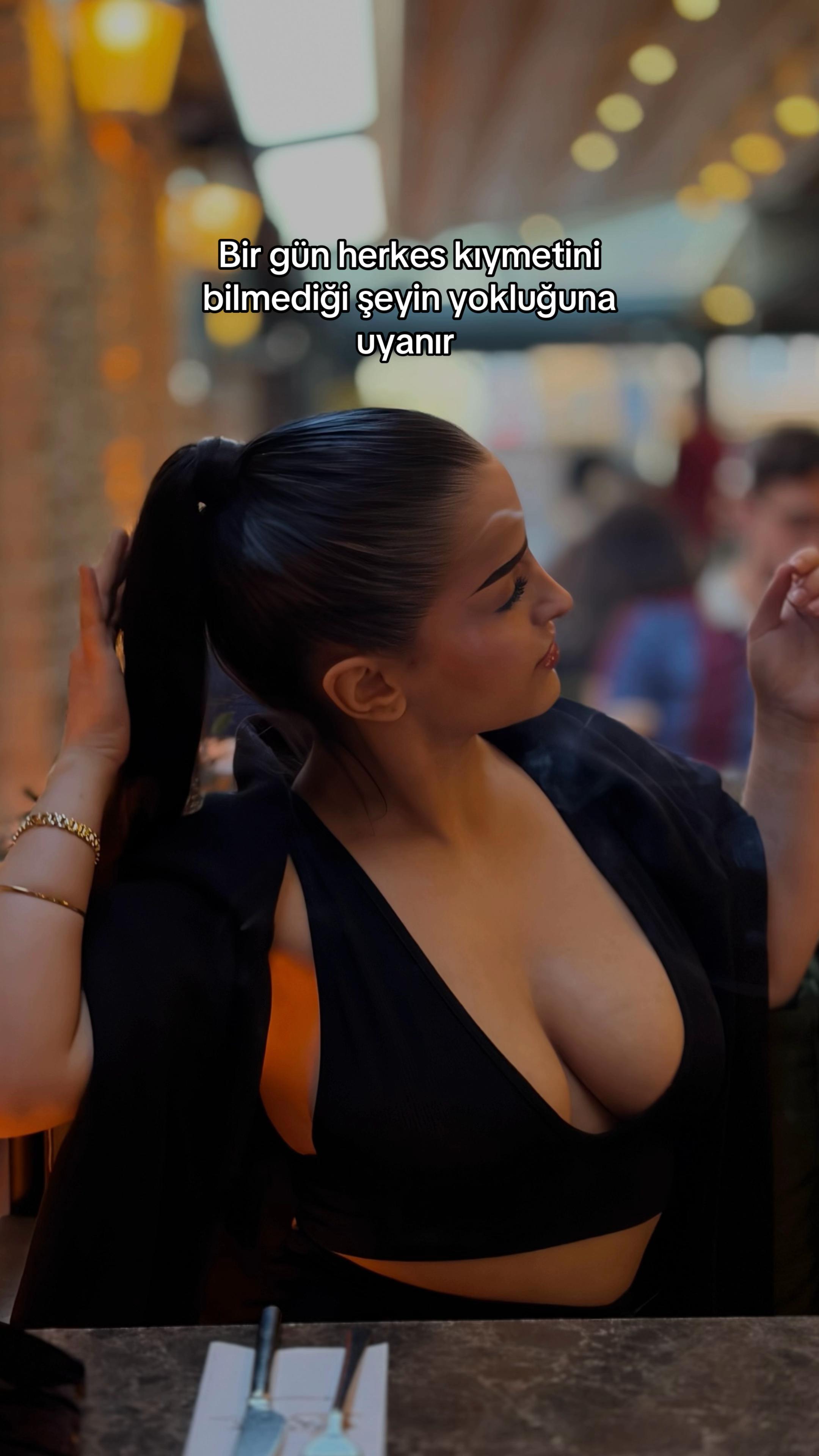 @Melovvv