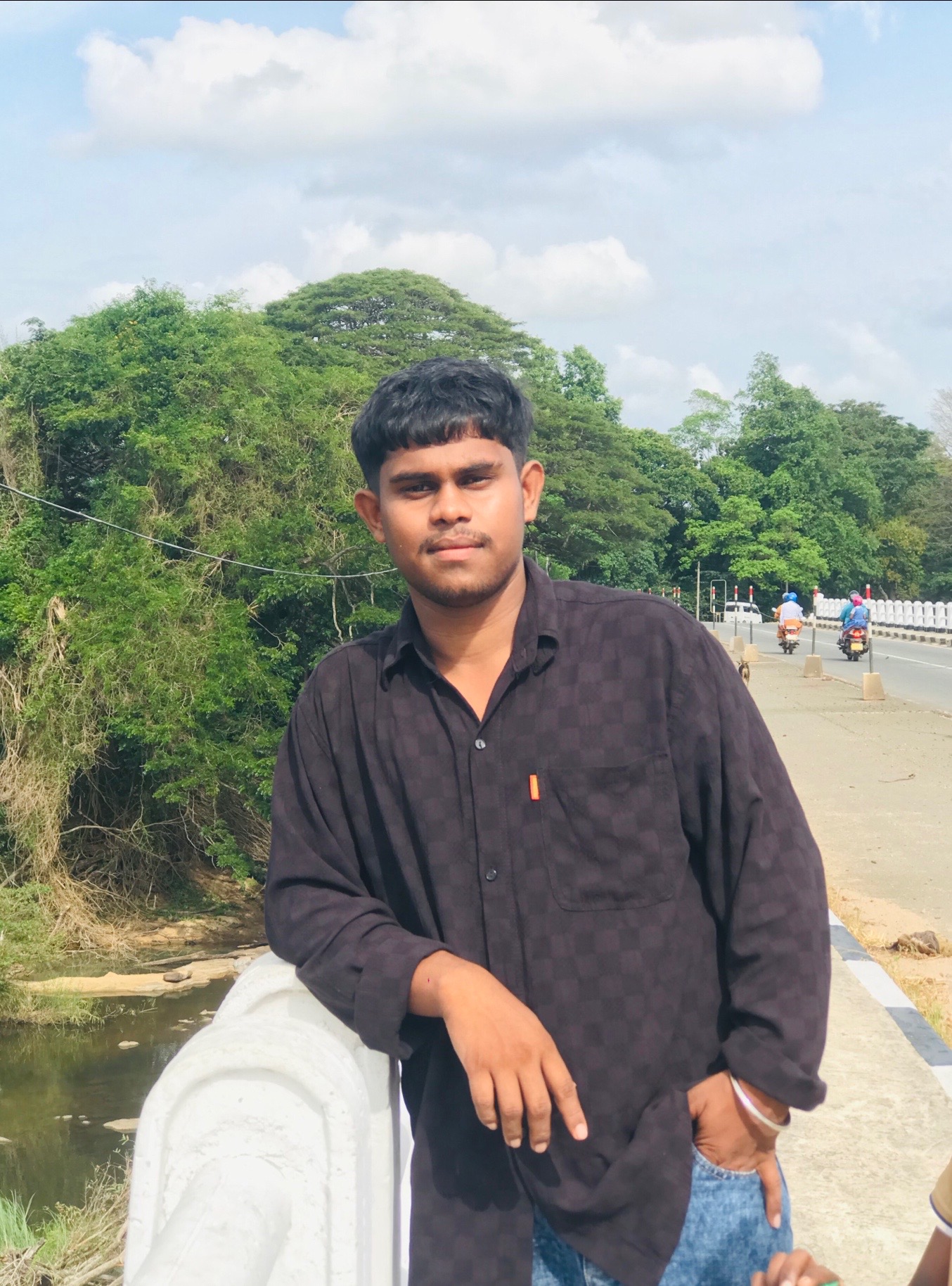 @A N M 🧃📌