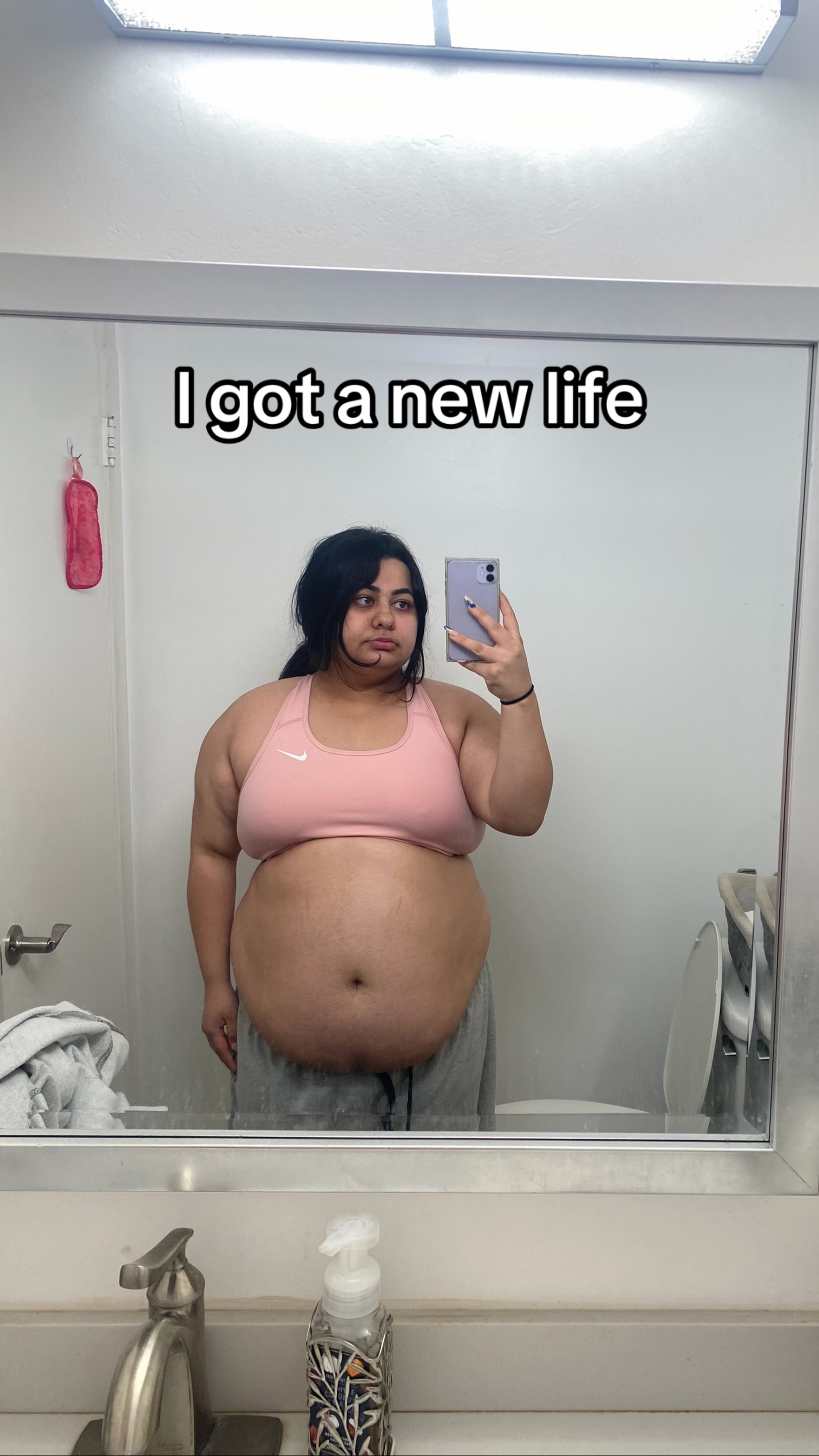 @Sinnnthia