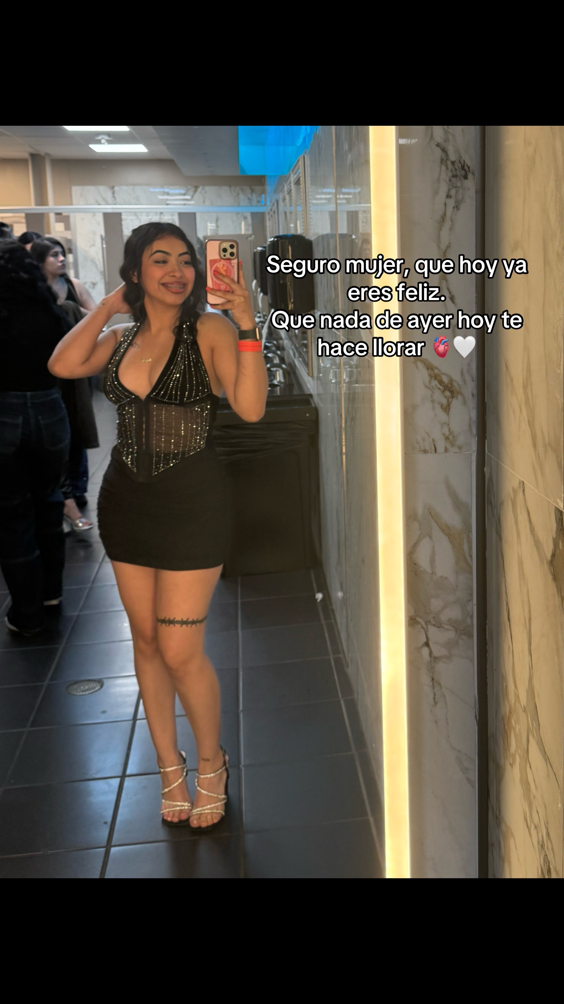 @𝒩𝒶𝓎ℯ𝓁𝒾ℯ