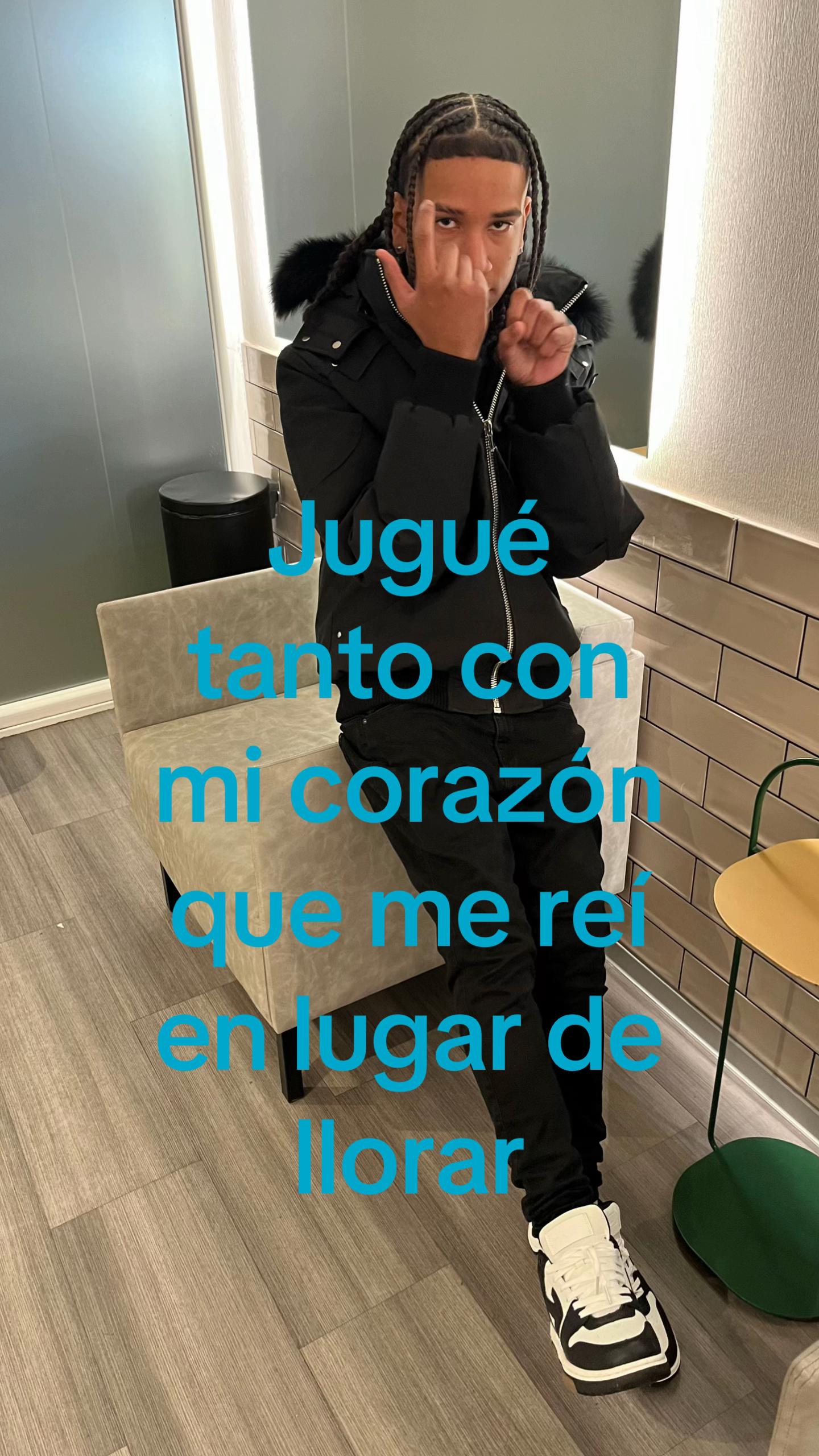 @ChUCkYy❤️🖤