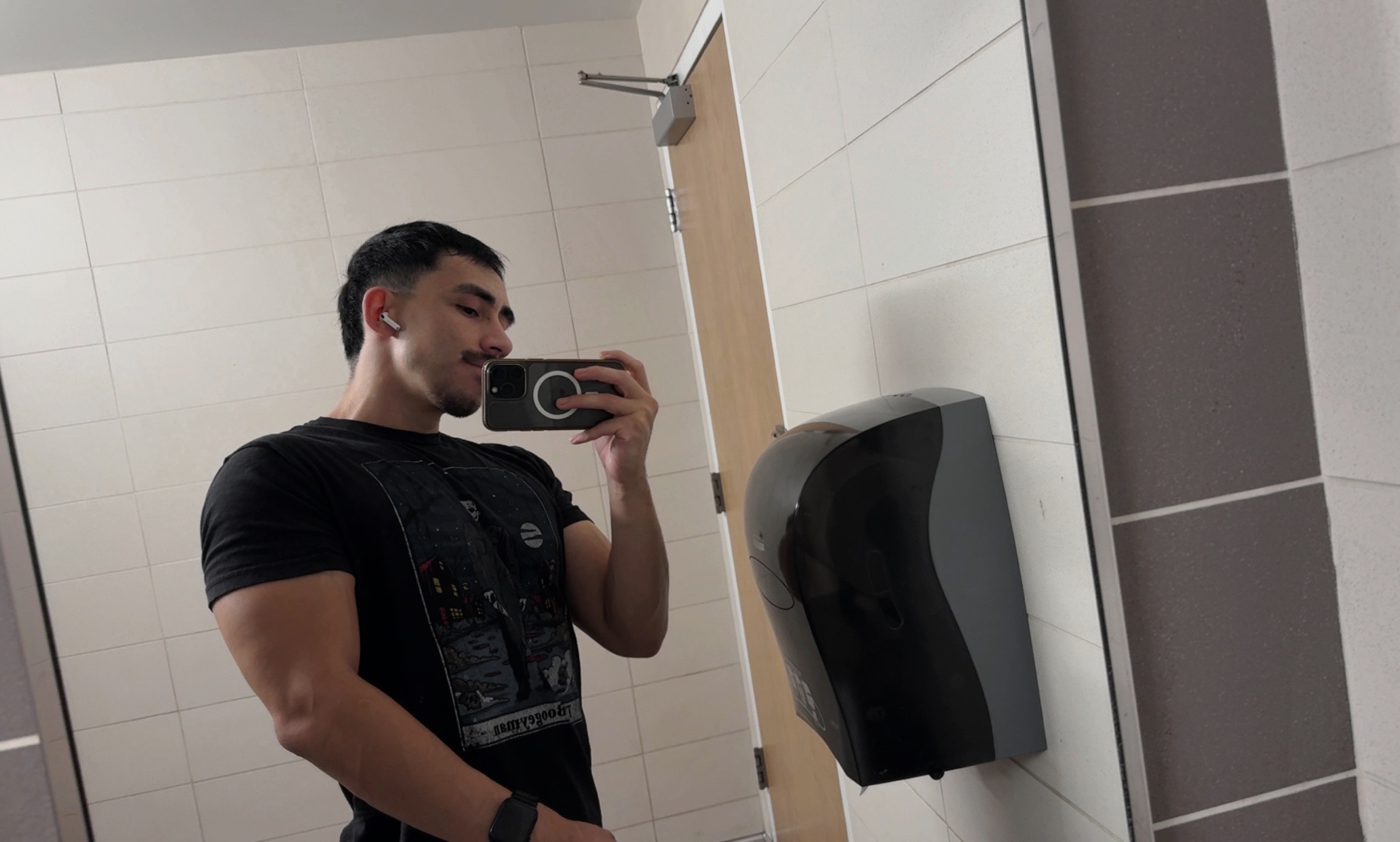 @aaronthebland