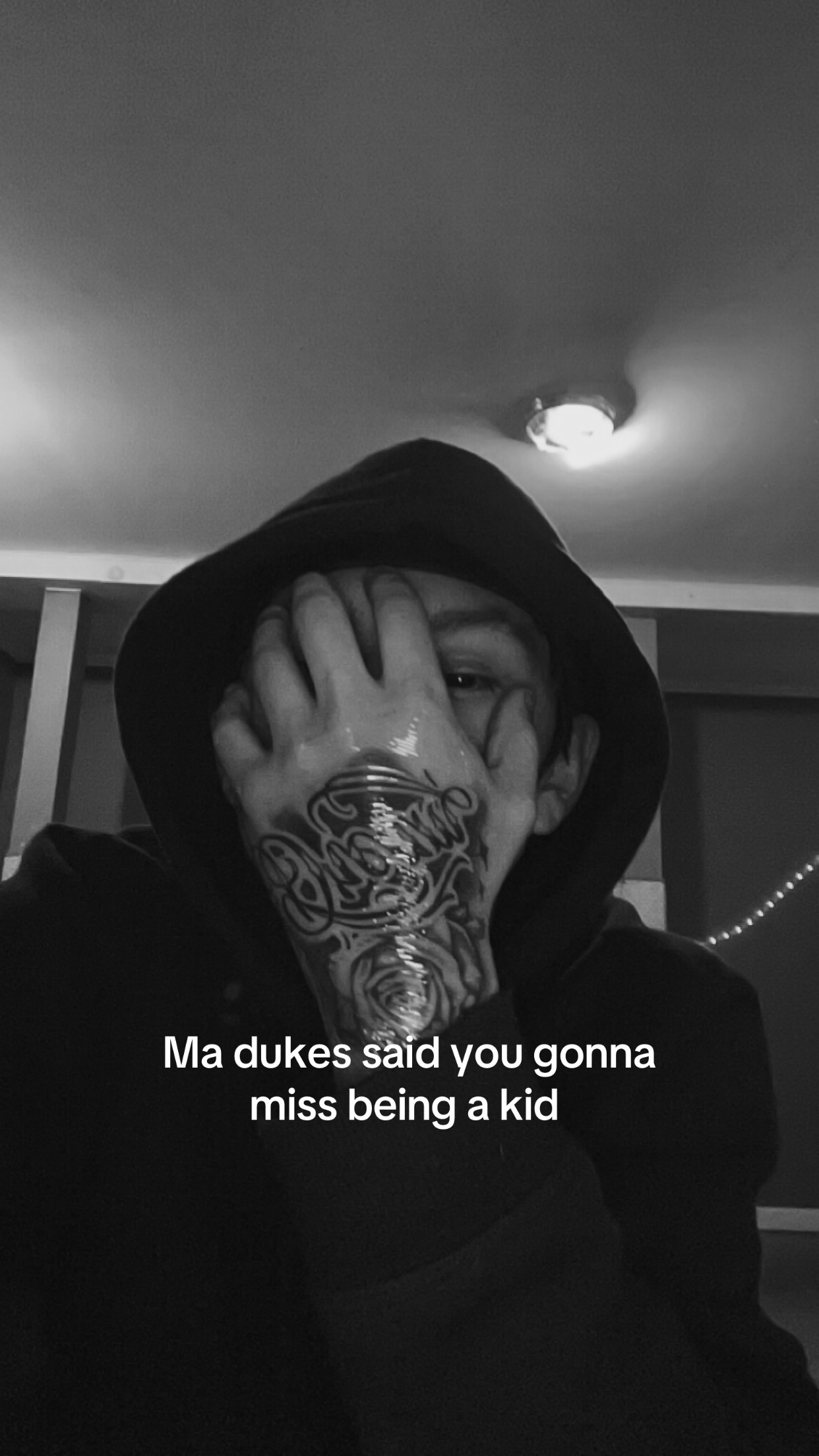 @&Aacute;J