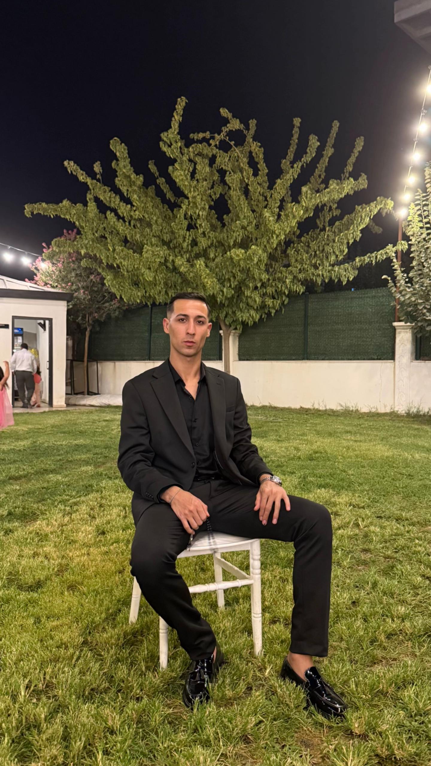 @nadir.q7