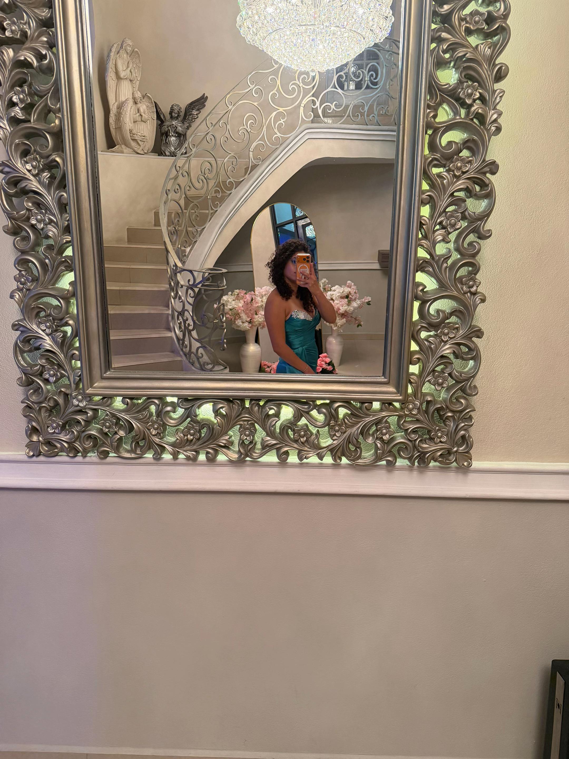 @Brigitte Alanis