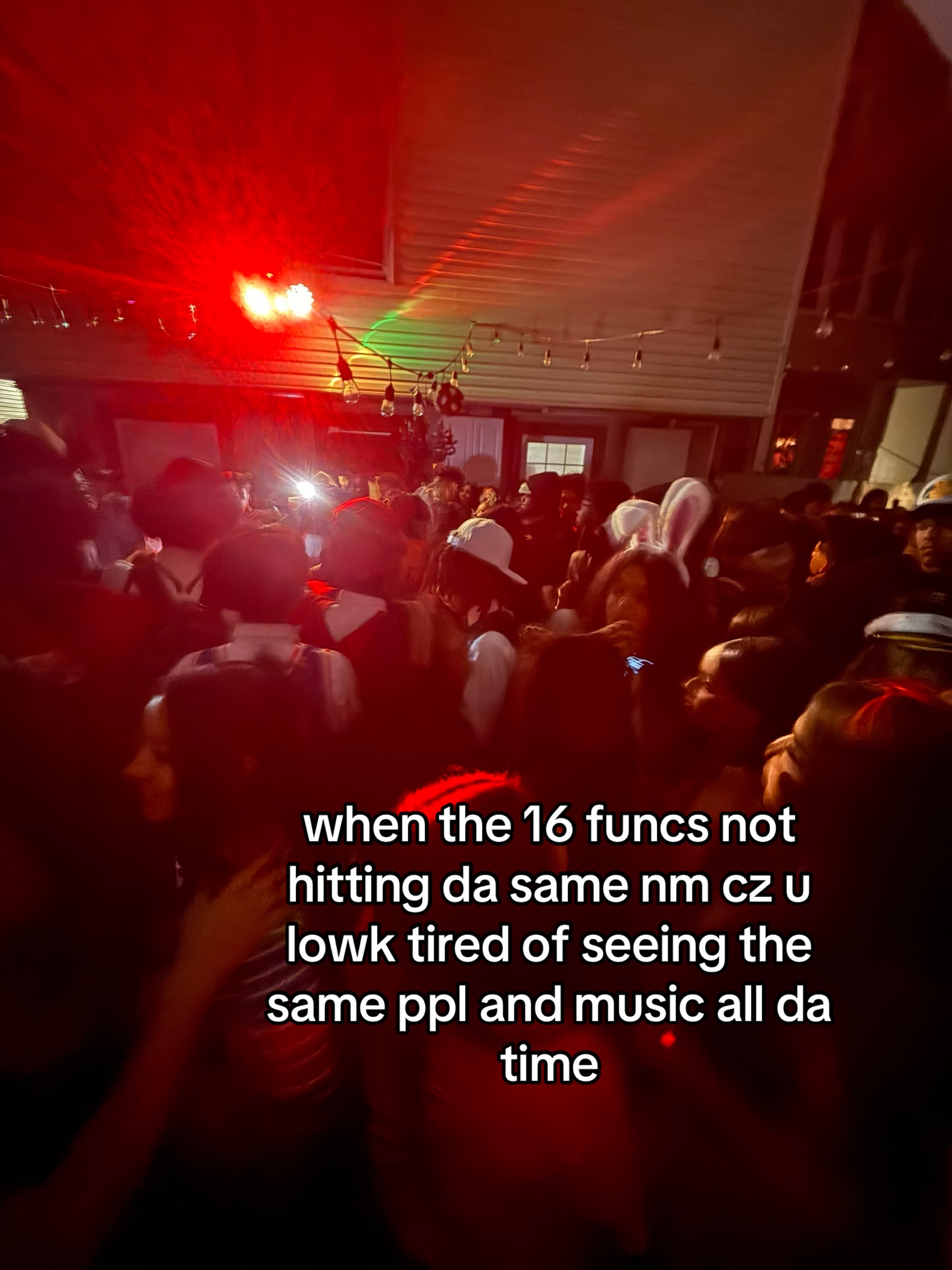 @⊹