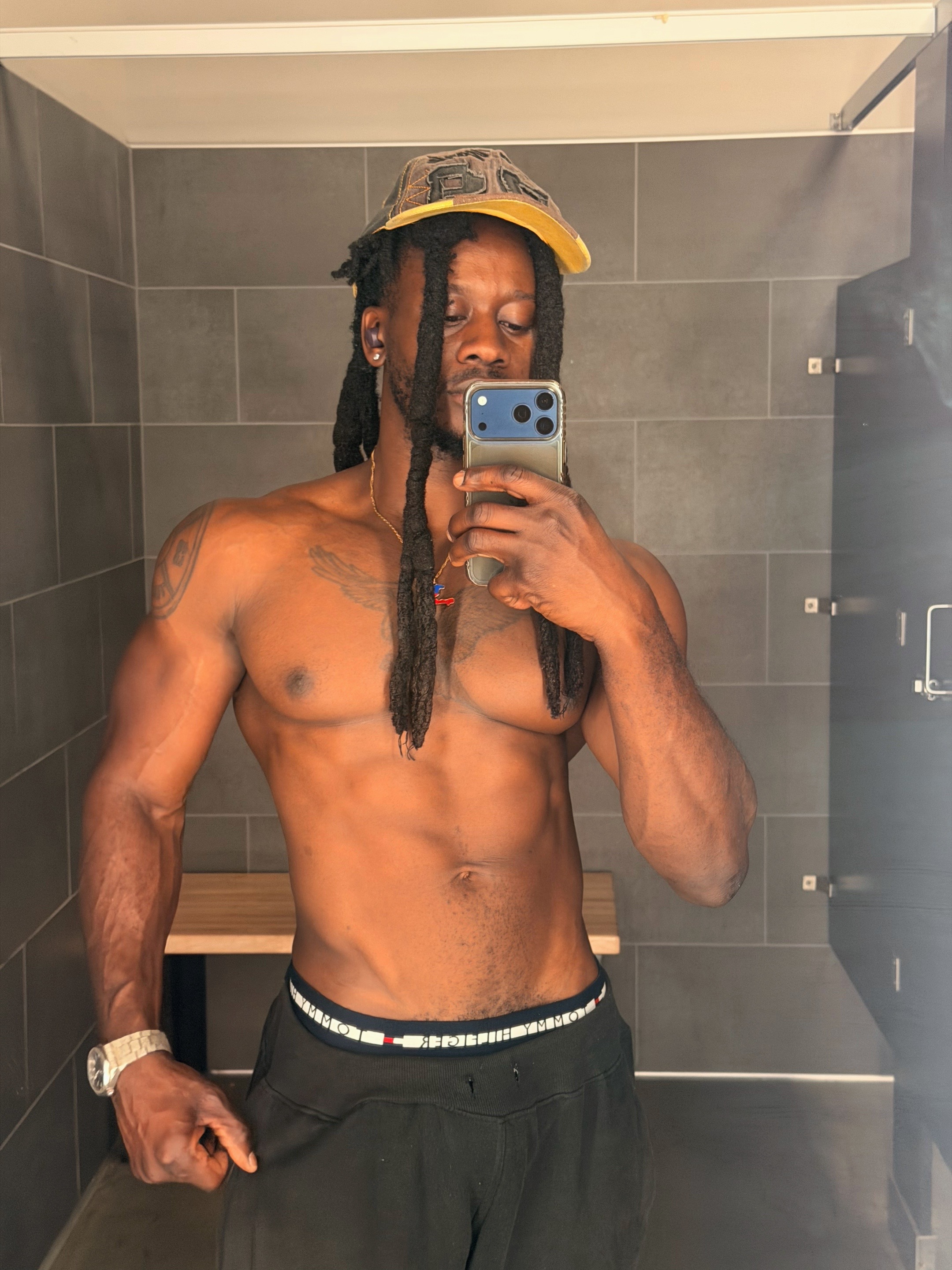 @Shredded_steve
