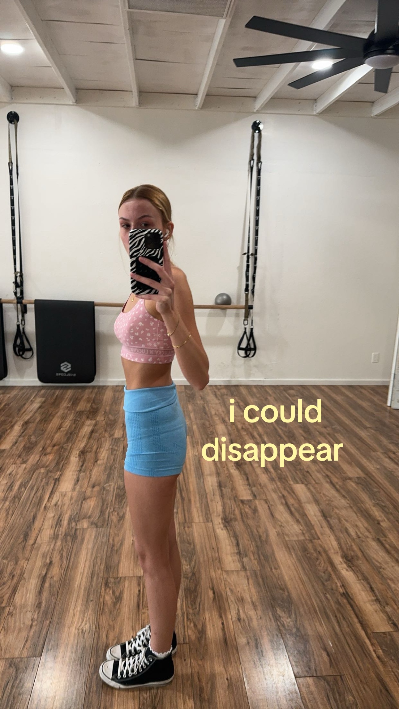 @isy 𖤓