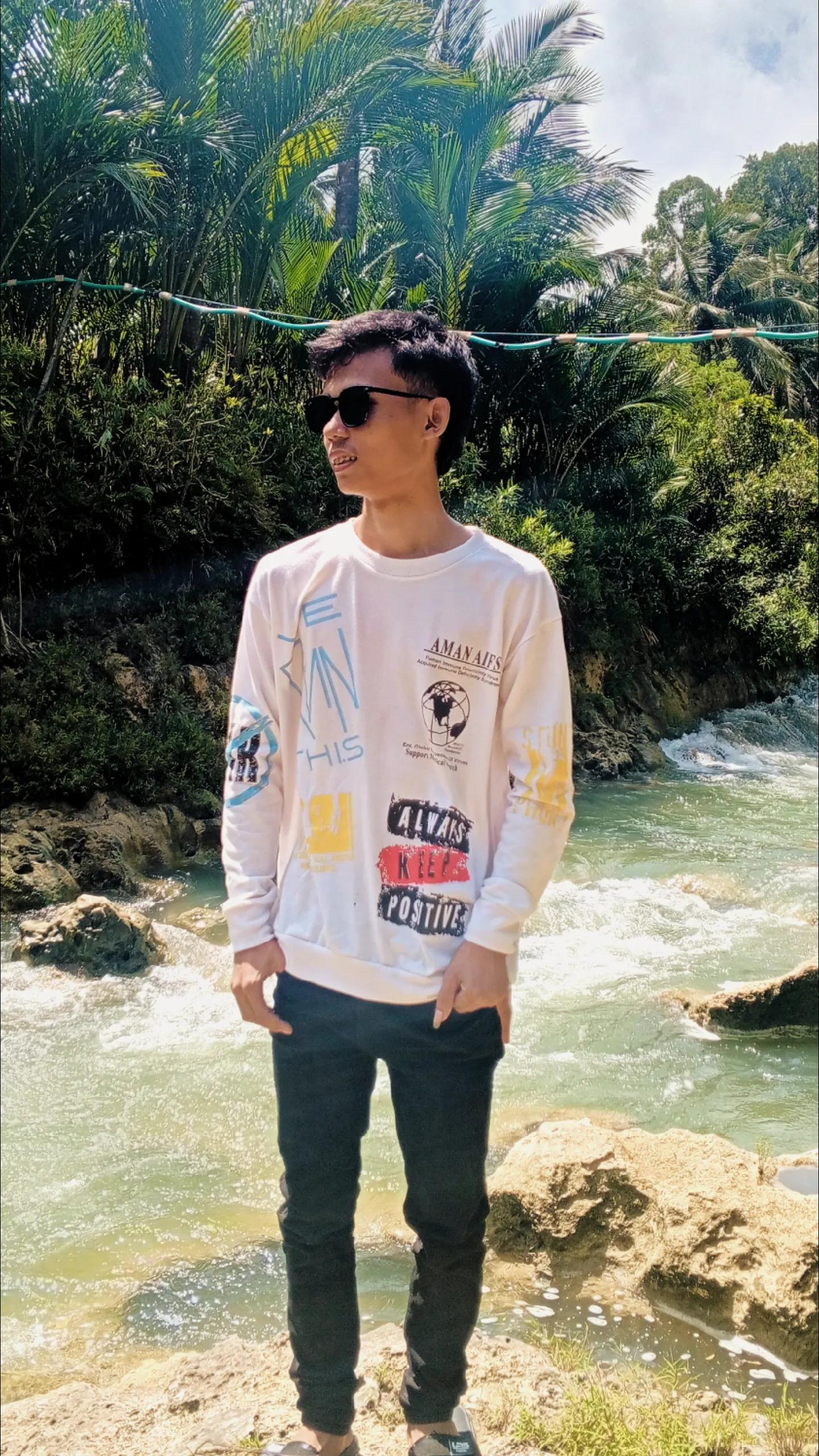@callmeuyy