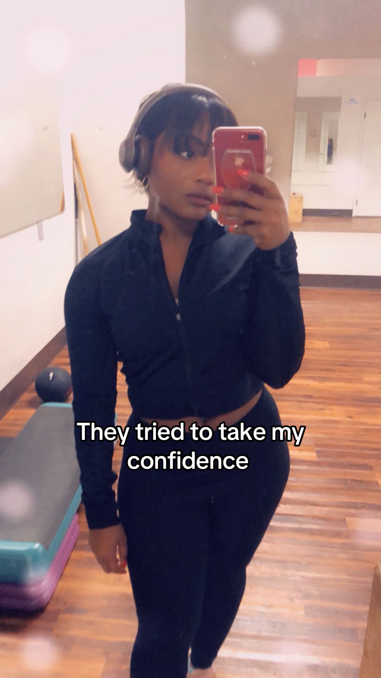 @Moni