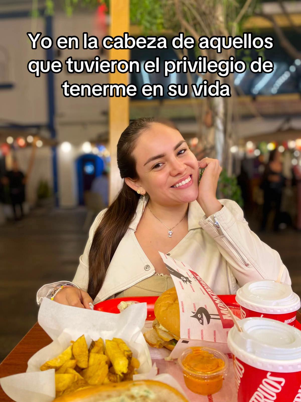 @Brisa Revoredo A