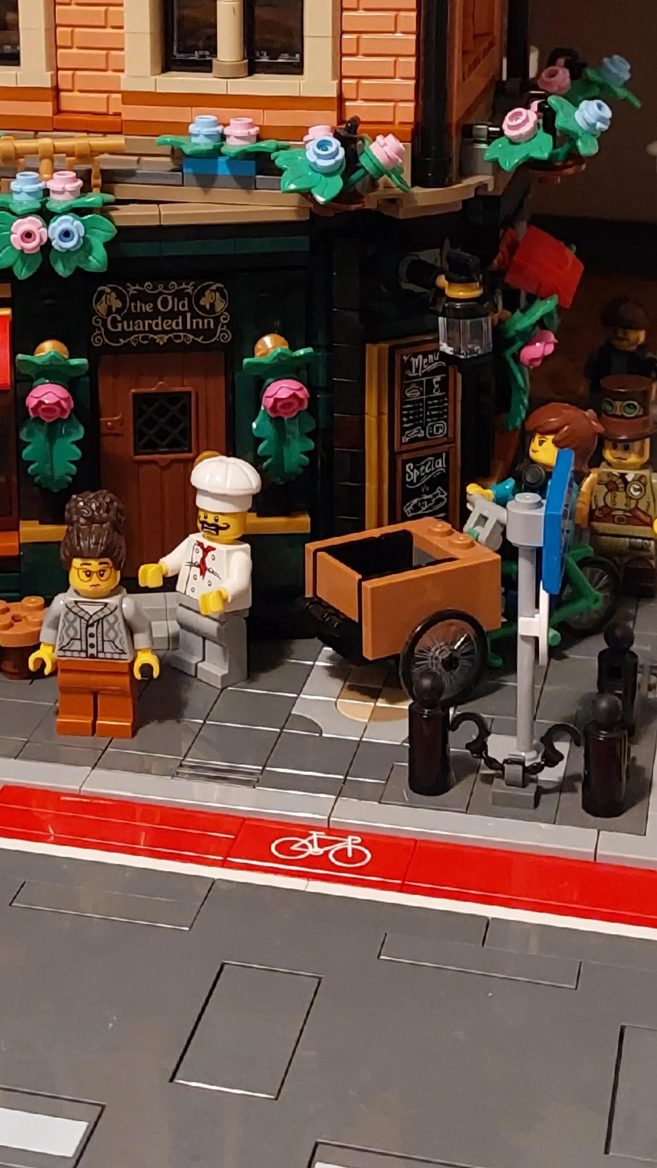 @BrickSetTastics