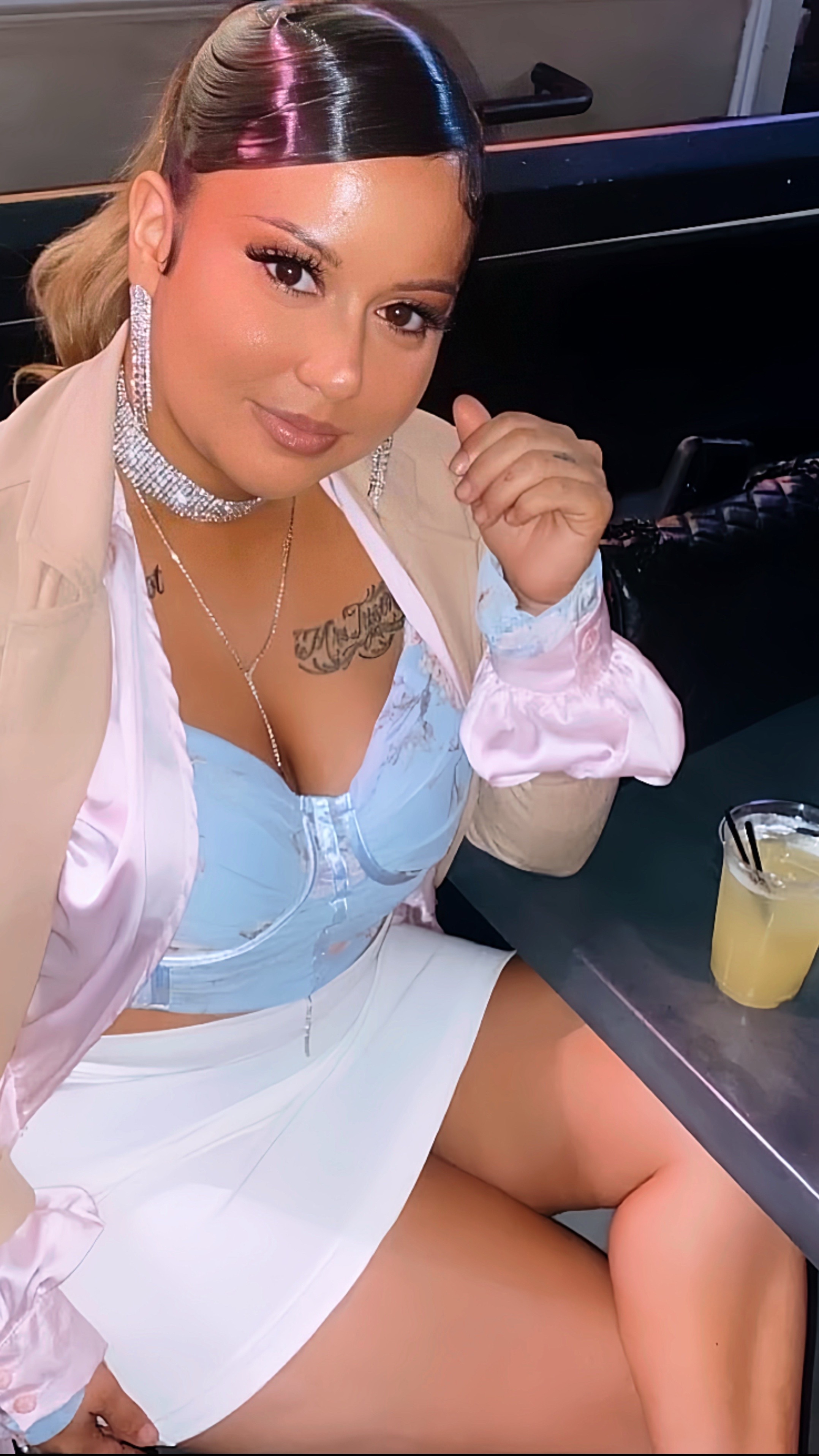@🫶🏽