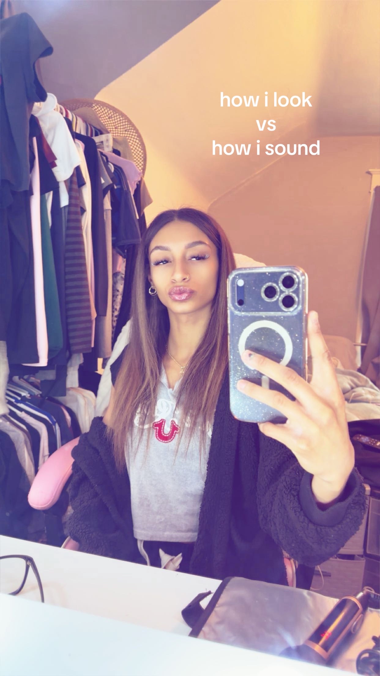 @urlocalhotweirdo
