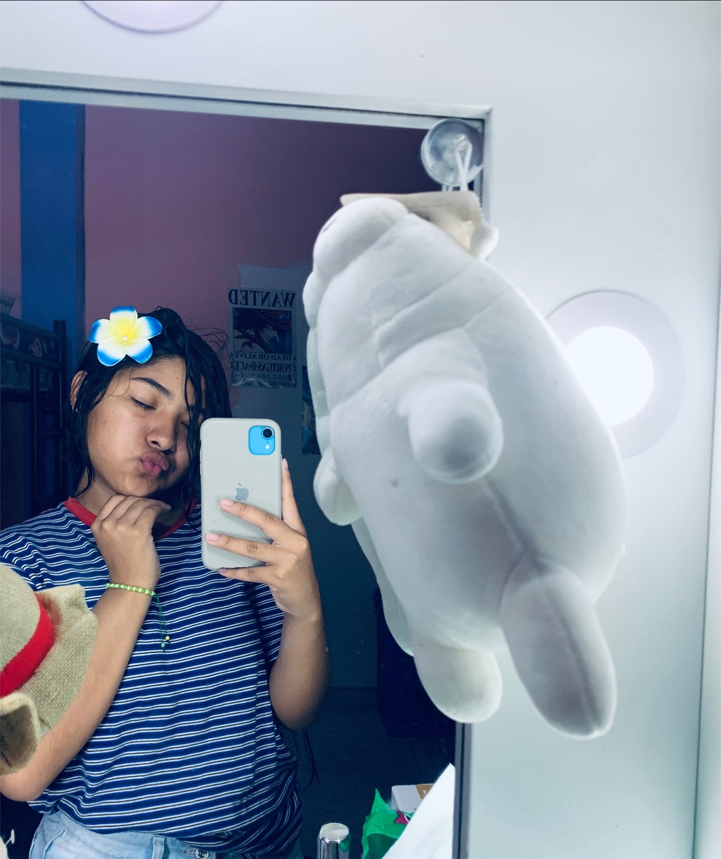 @😇