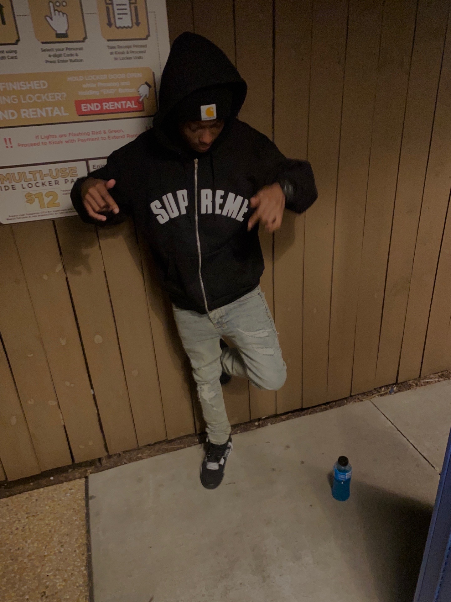 @dat 1 fly yn