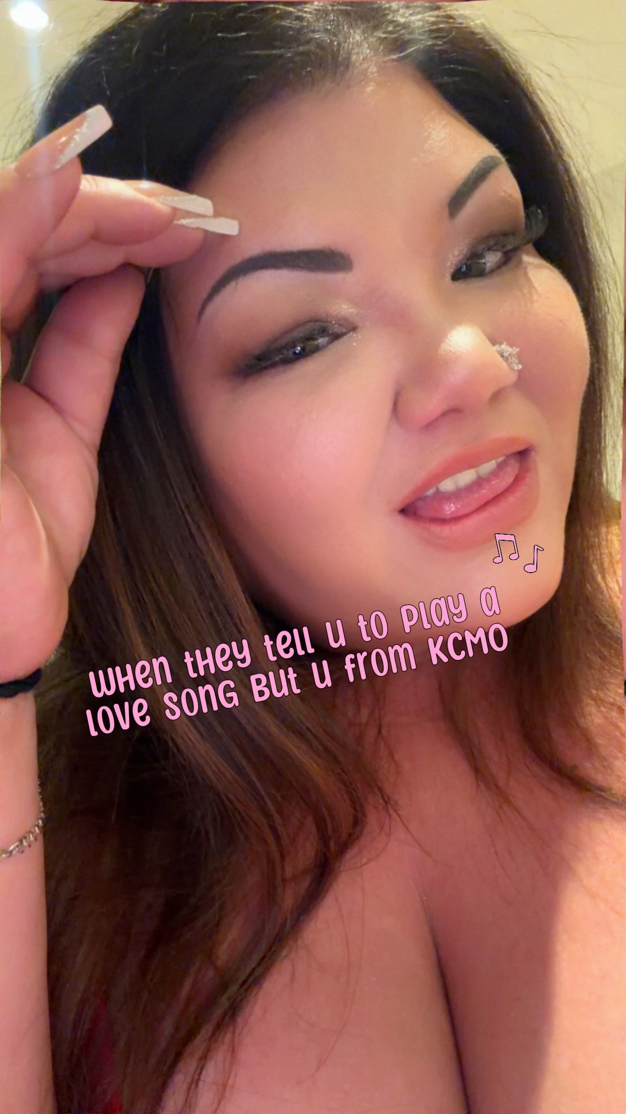 @JuicyLouWho โห๐ฐ