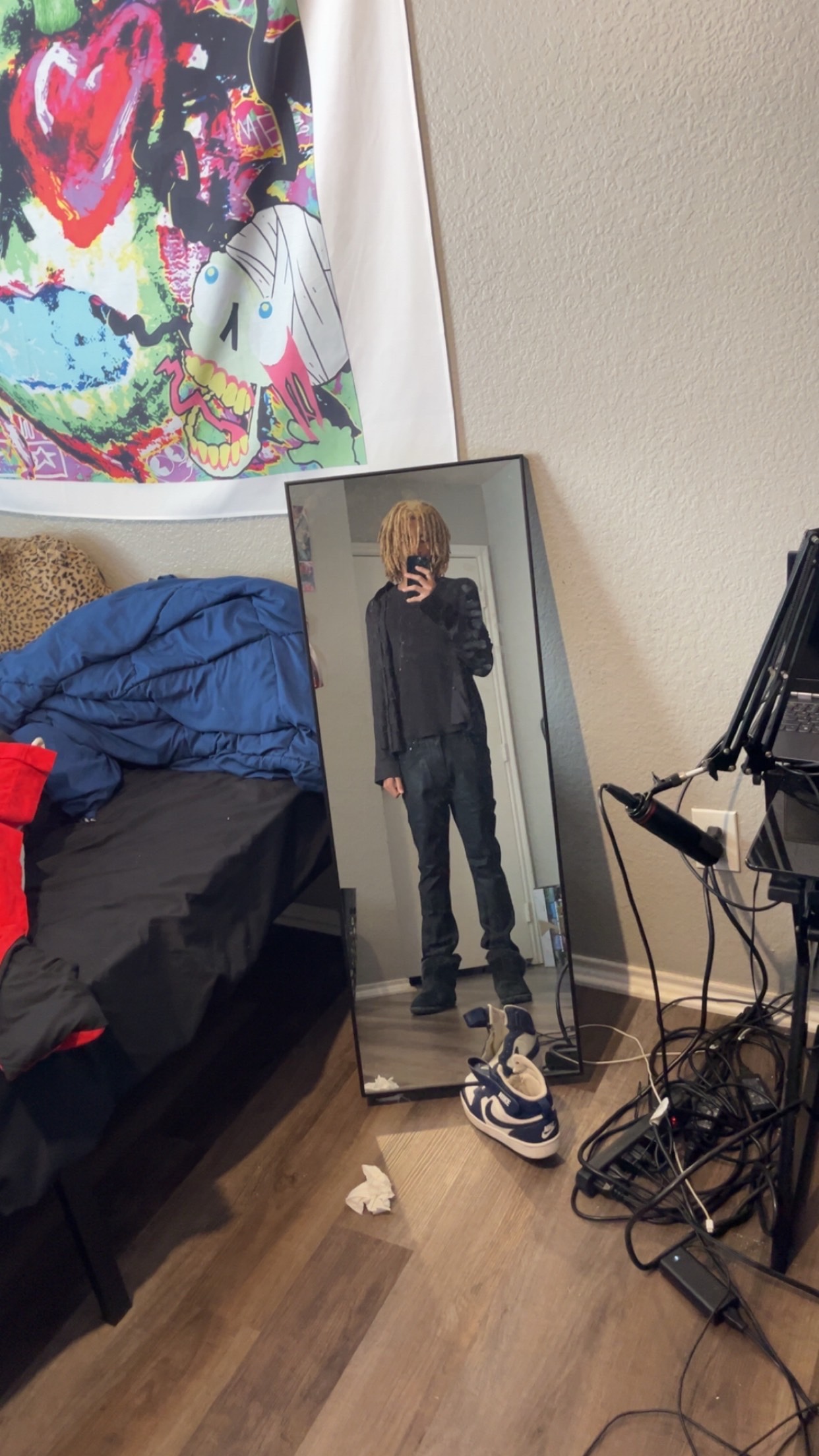 @Lunacy.ok