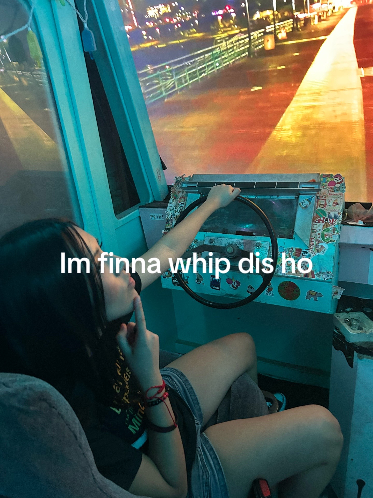 @𖣂