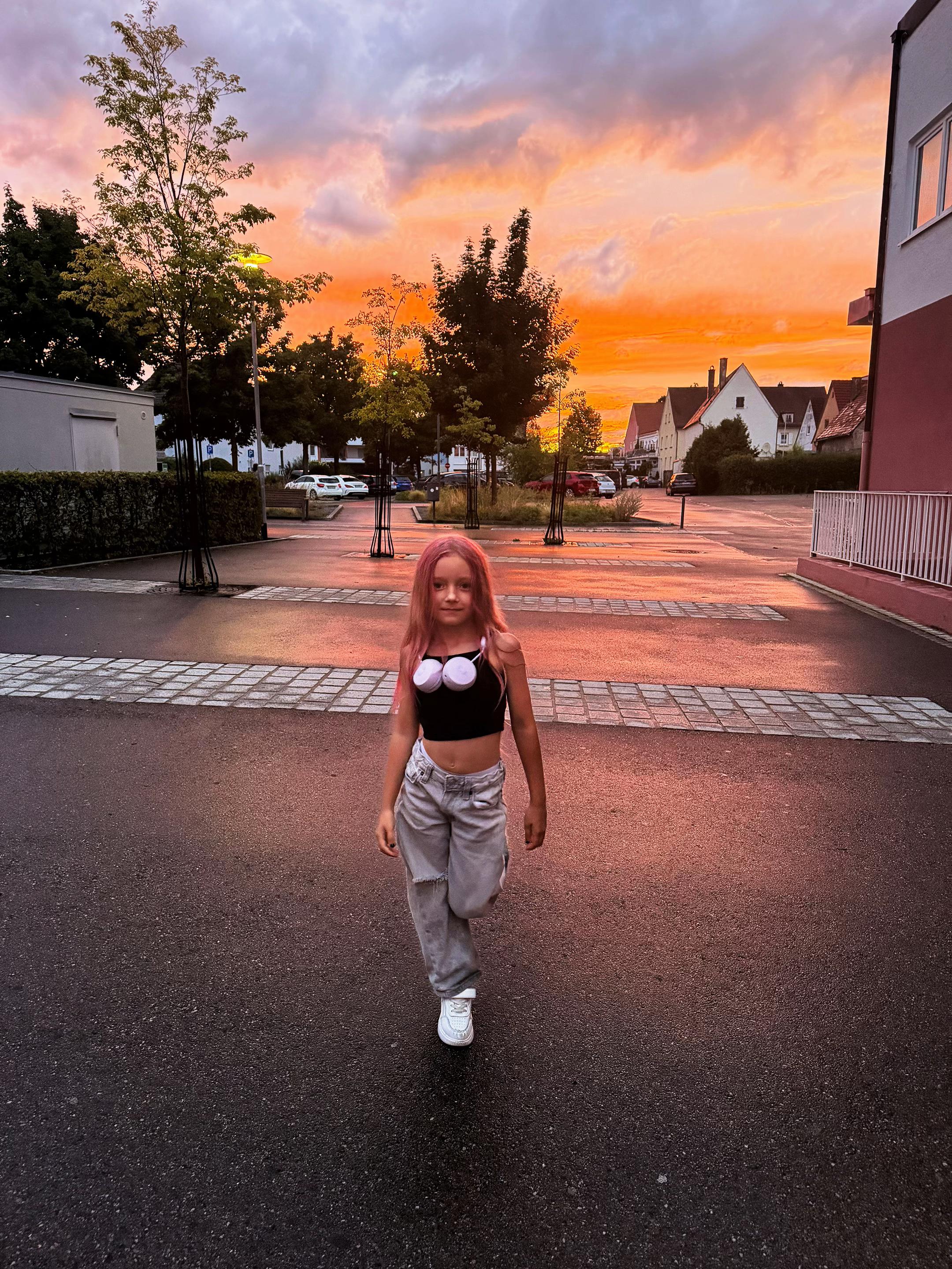 @𝔸𝕝𝕚𝕟𝕒 & 𝔹𝕠𝕘𝕕𝕒𝕟𝕒