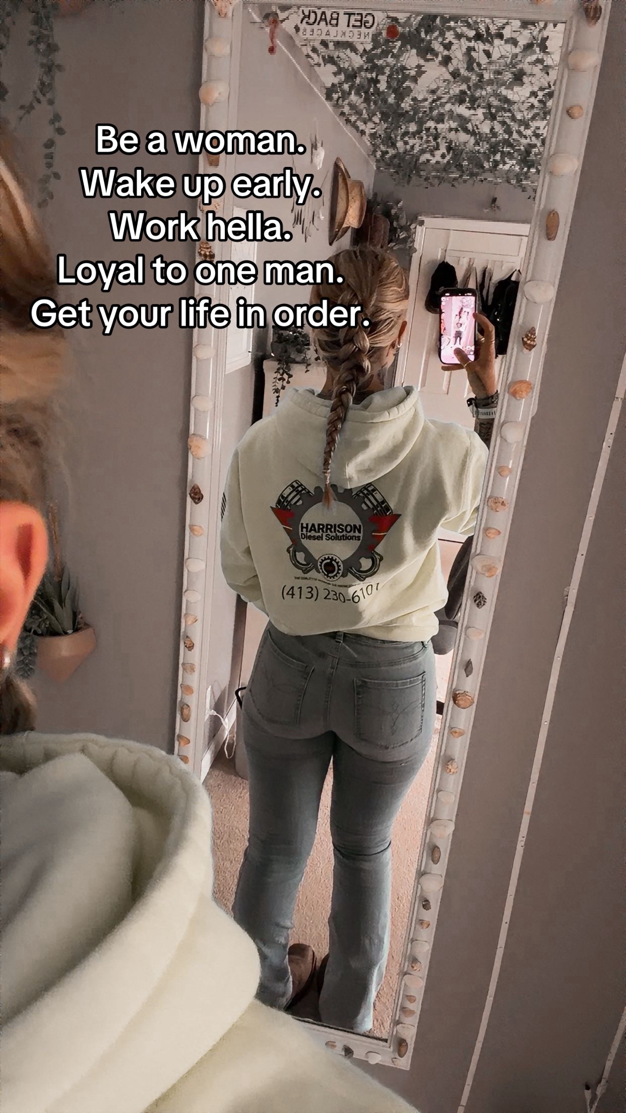 @JULIA AVA