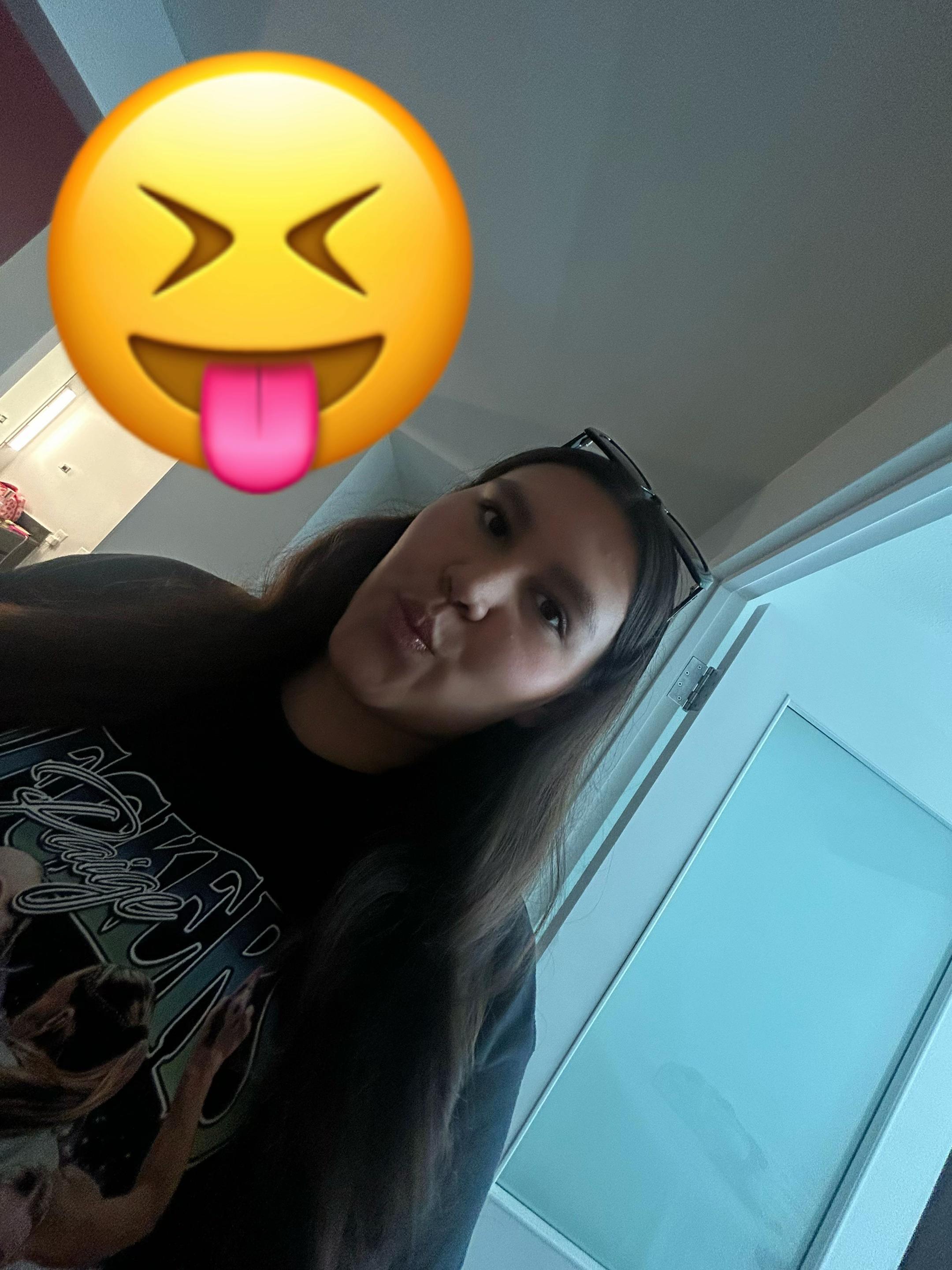@🥴