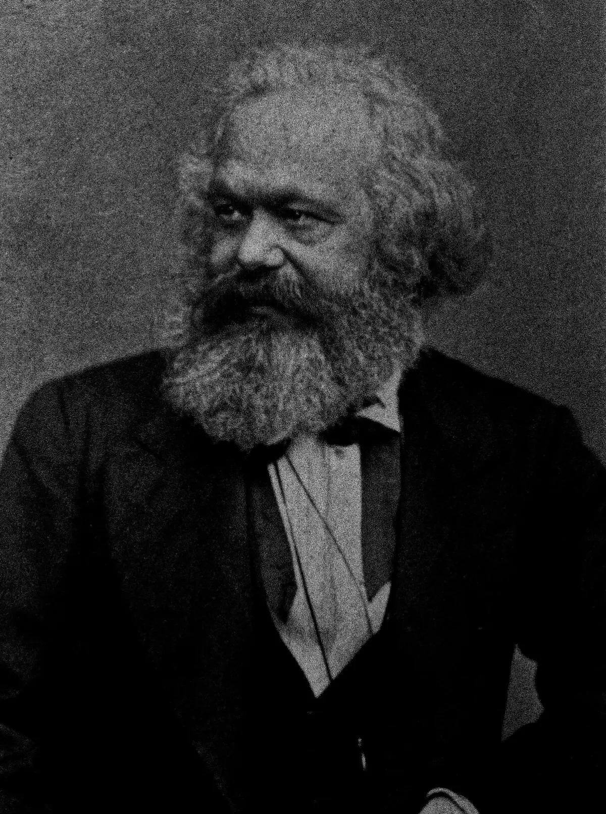 @Enzo Mendes φ ☭