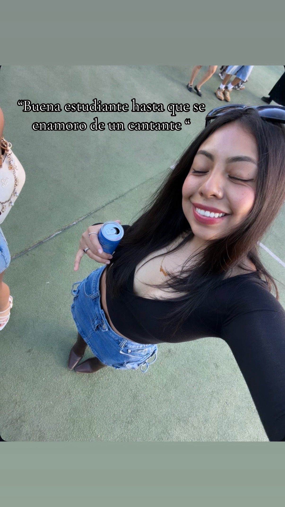 @Lapequeñayeny